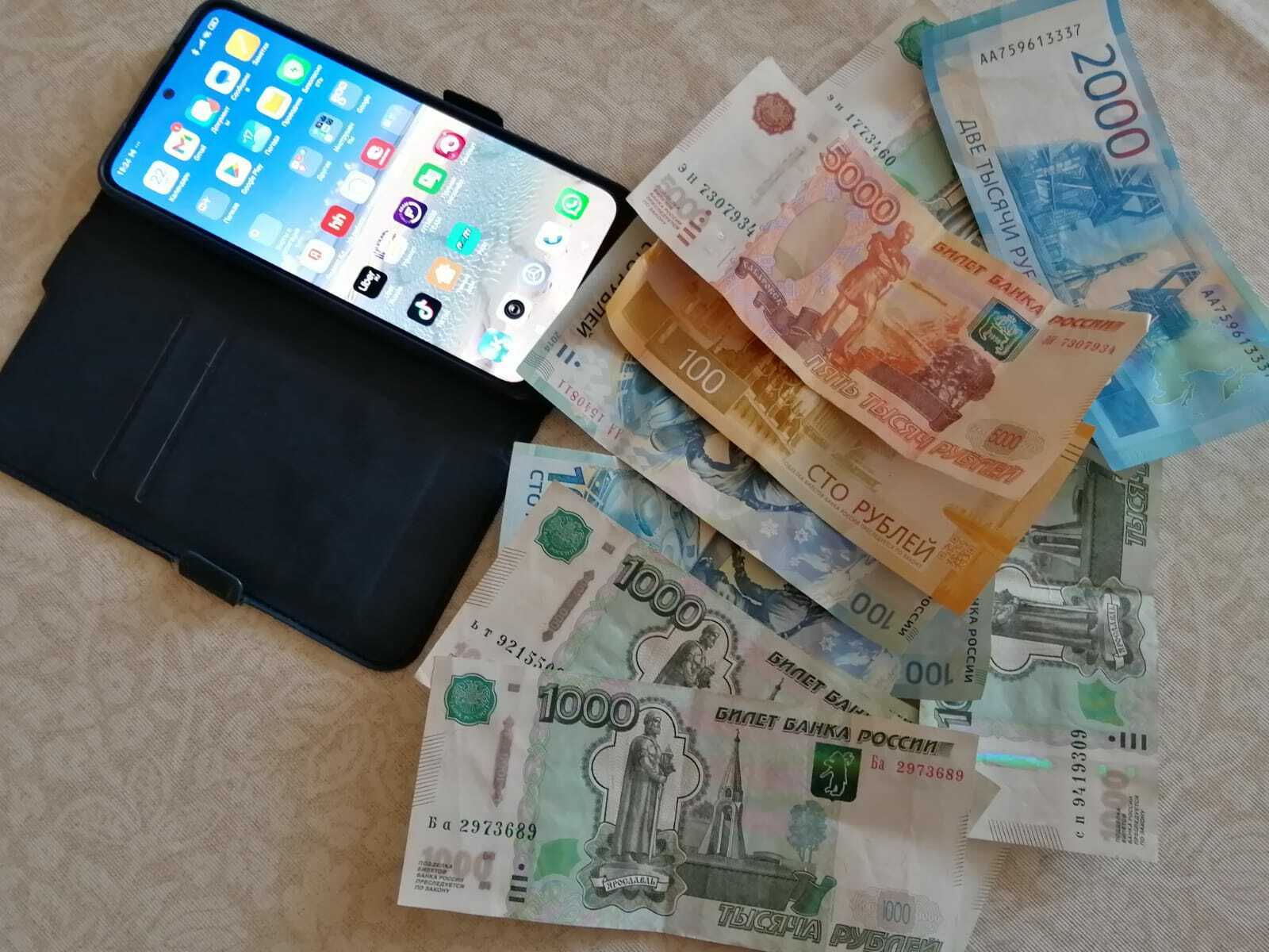 В Уфе бдительные сотрудники банков спасли женщину от мошенников