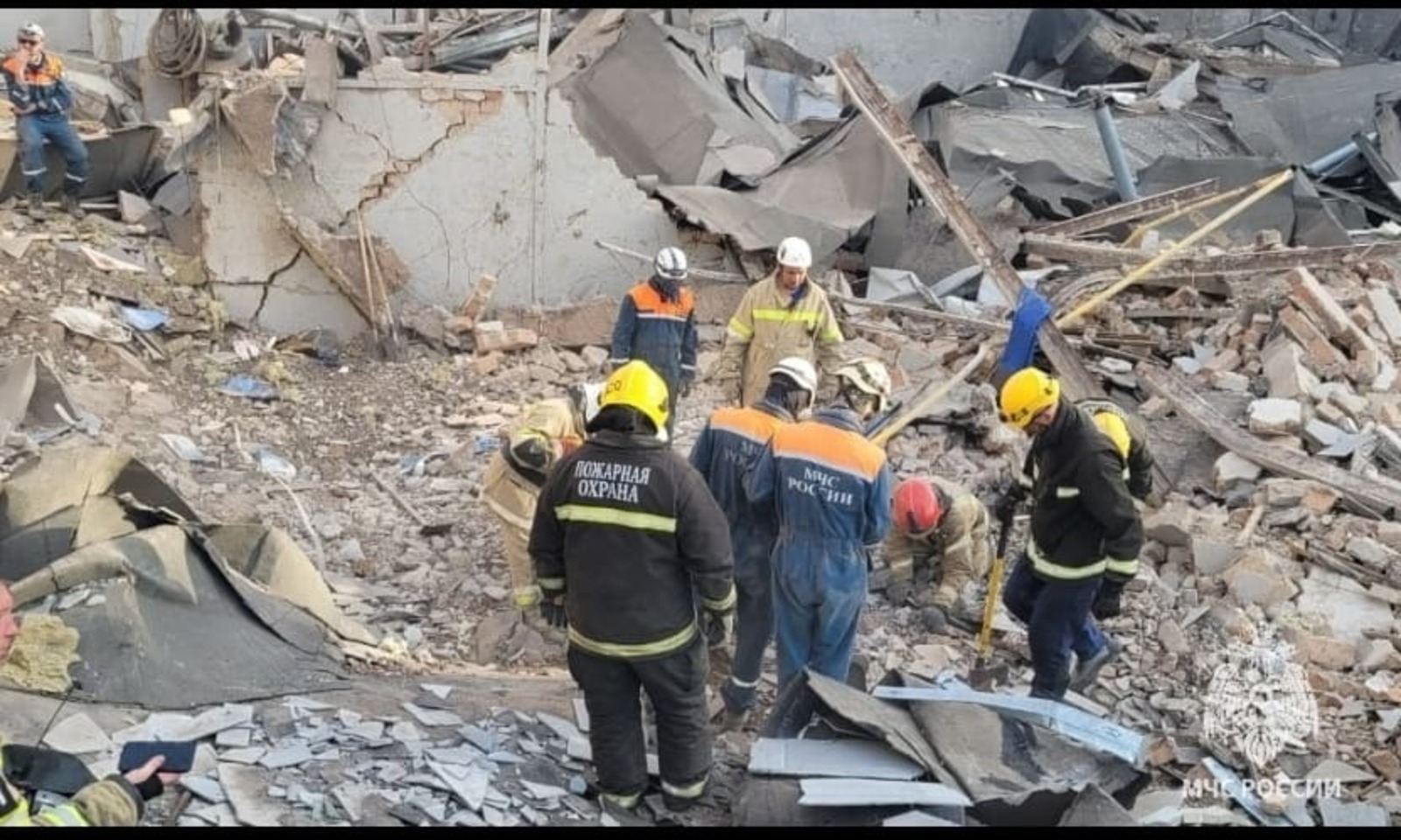 В Башкирии под завалами предприятия «Свеча» найден погибший мужчина