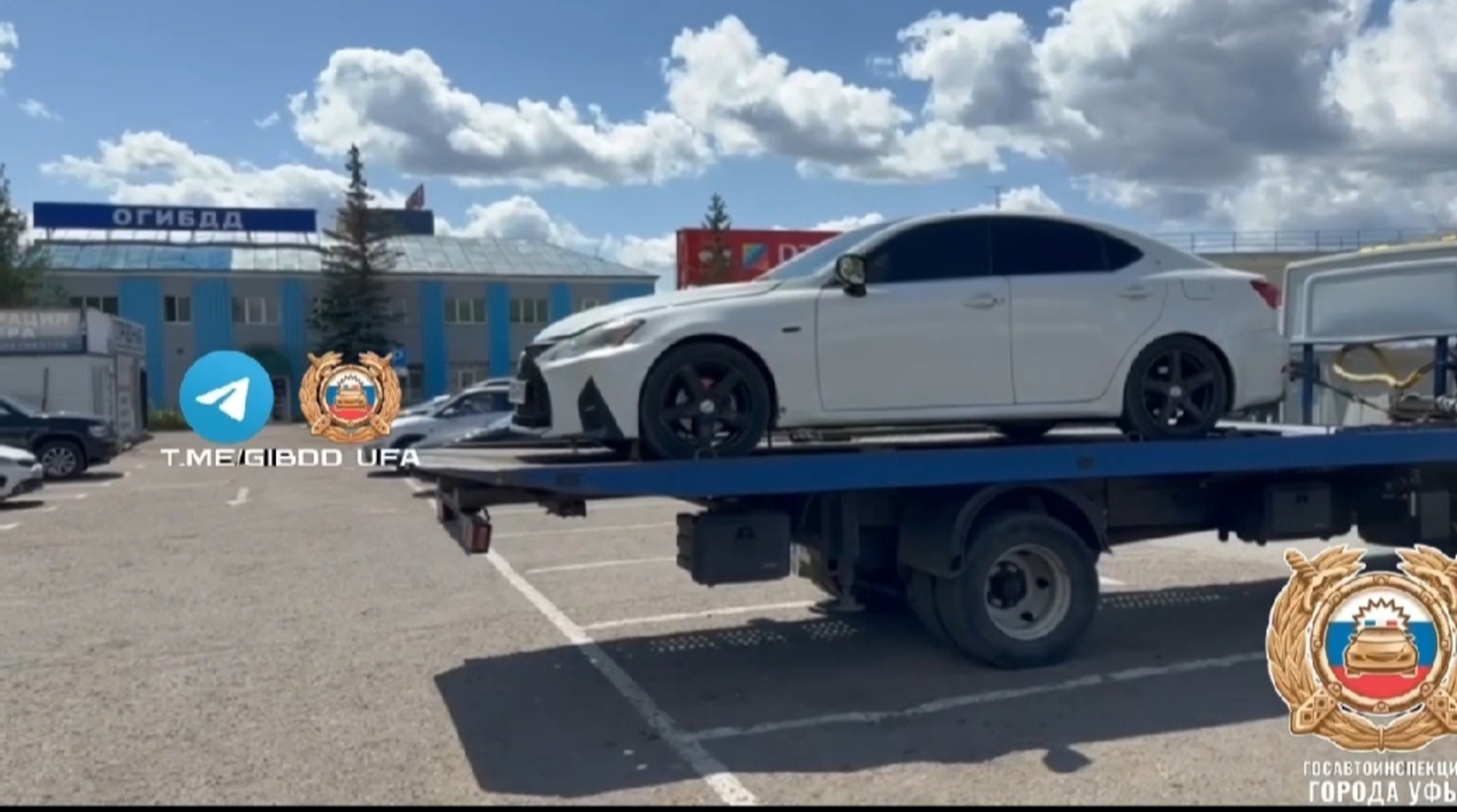 В Уфе остановили 19-летнего лихача на Lexus без прав