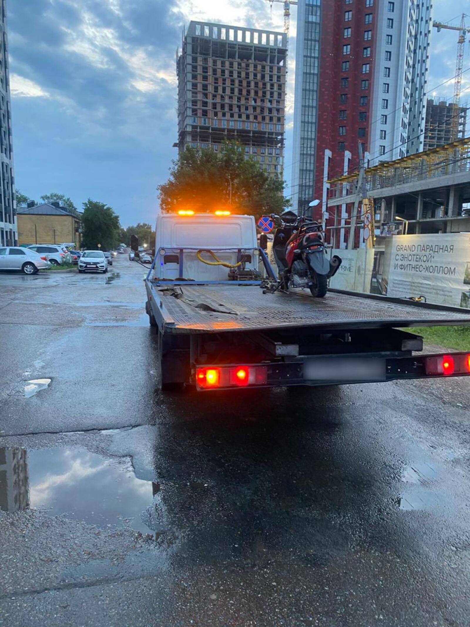 В Уфе задержали подростка на скутере без прав — отцу грозит крупный штраф