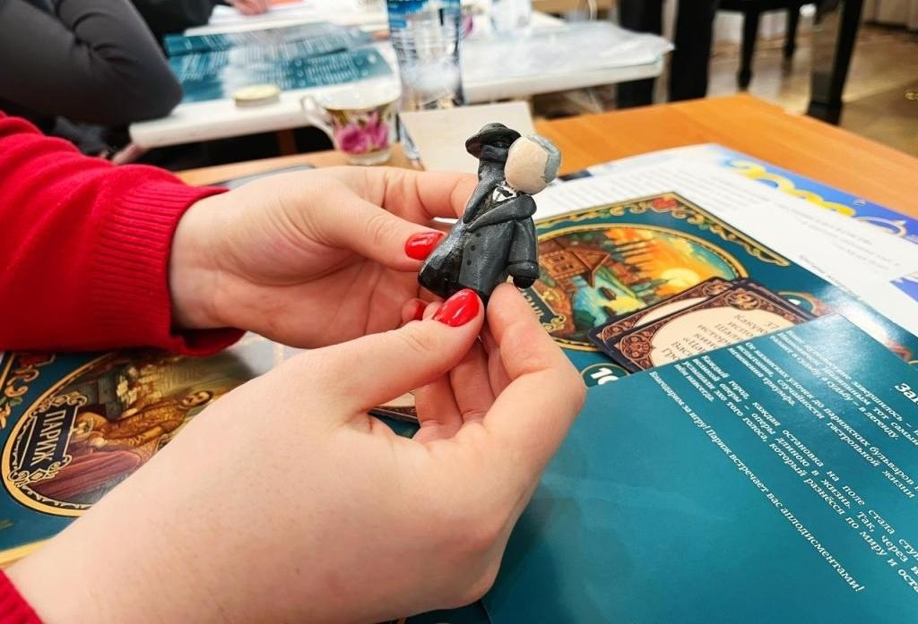 Шаляпин на столе  в Уфе студенты создали игровое путешествие по жизни гения