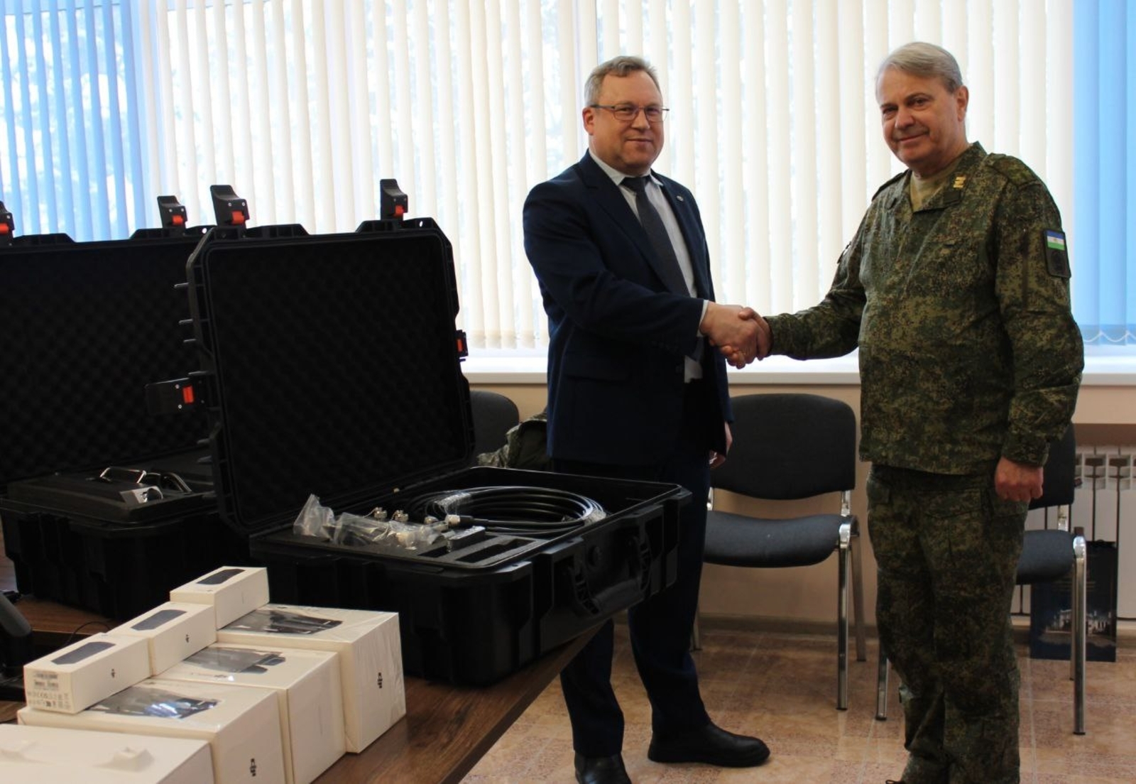 Уфимский центр Российской академии наук передал военным БПЛА и усилители связи