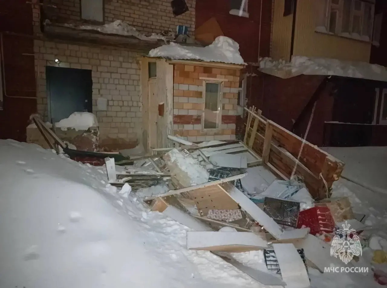 В Башкирии ликвидируют последствия обрушения кровли многоквартирного дома