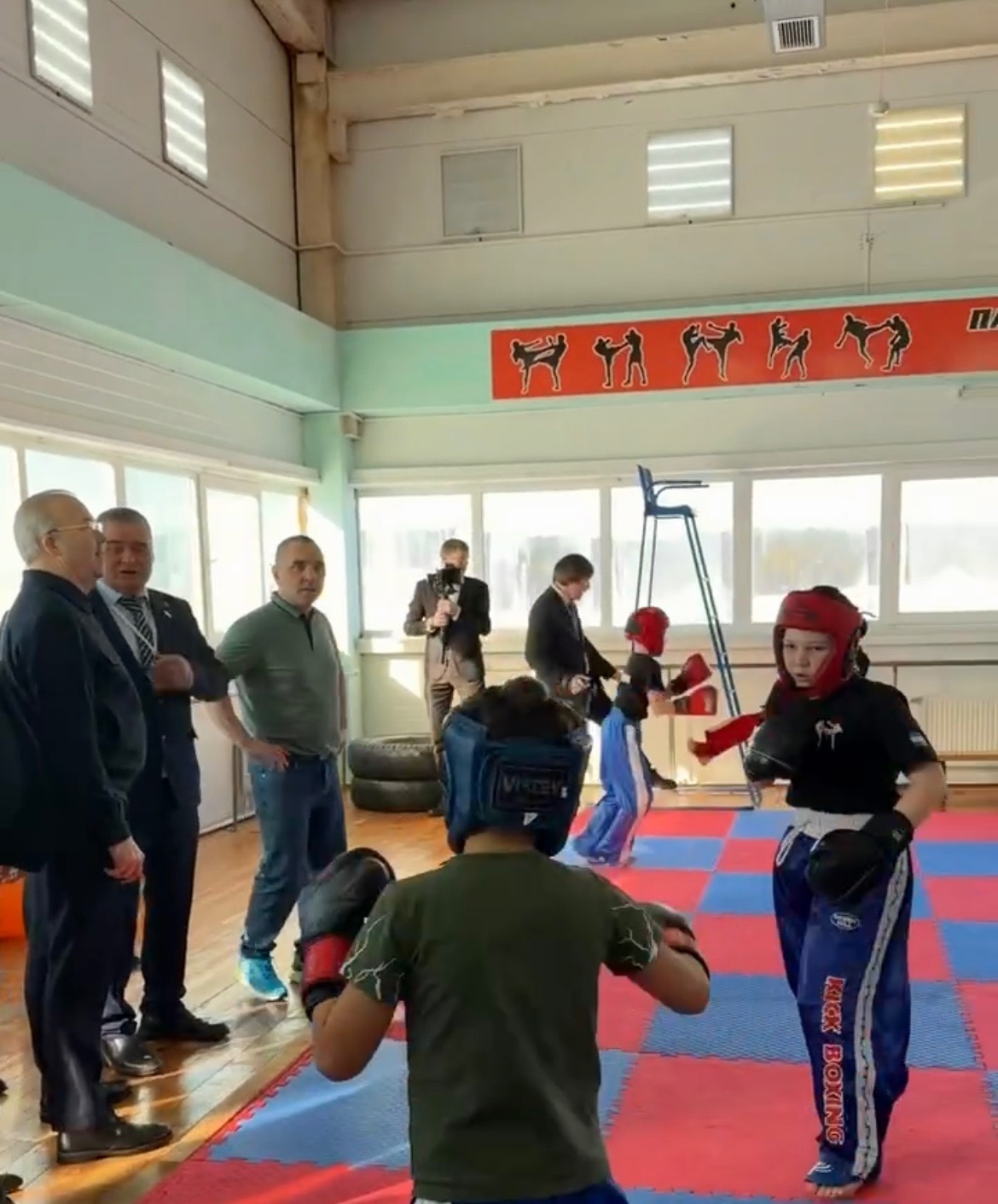 Премьер-министр Башкирии поручил отремонтировать кровлю ФОКа в Зилаире