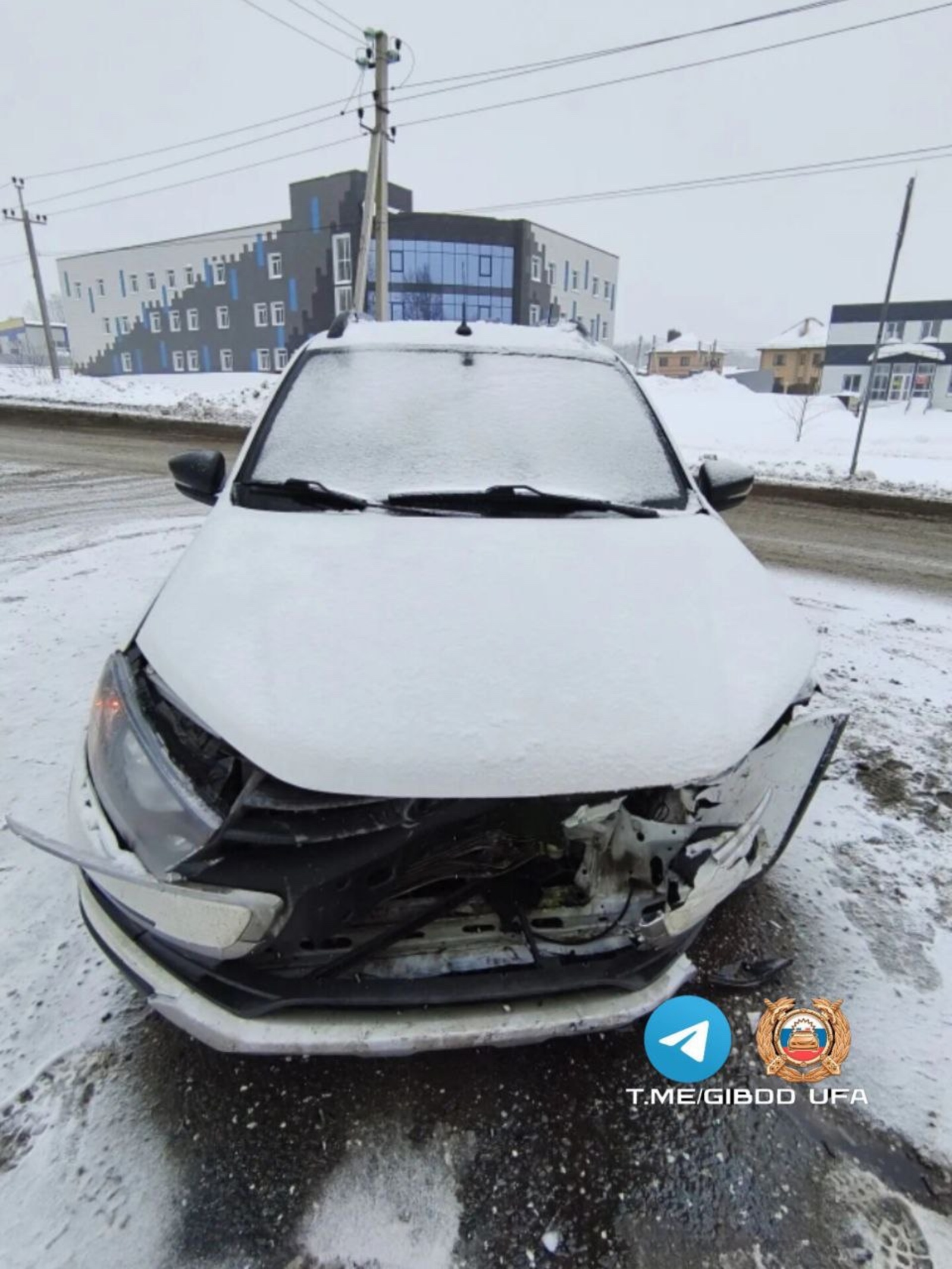 Лобовое столкновение: в Башкирии «Лексус» протаранил «Гранту»