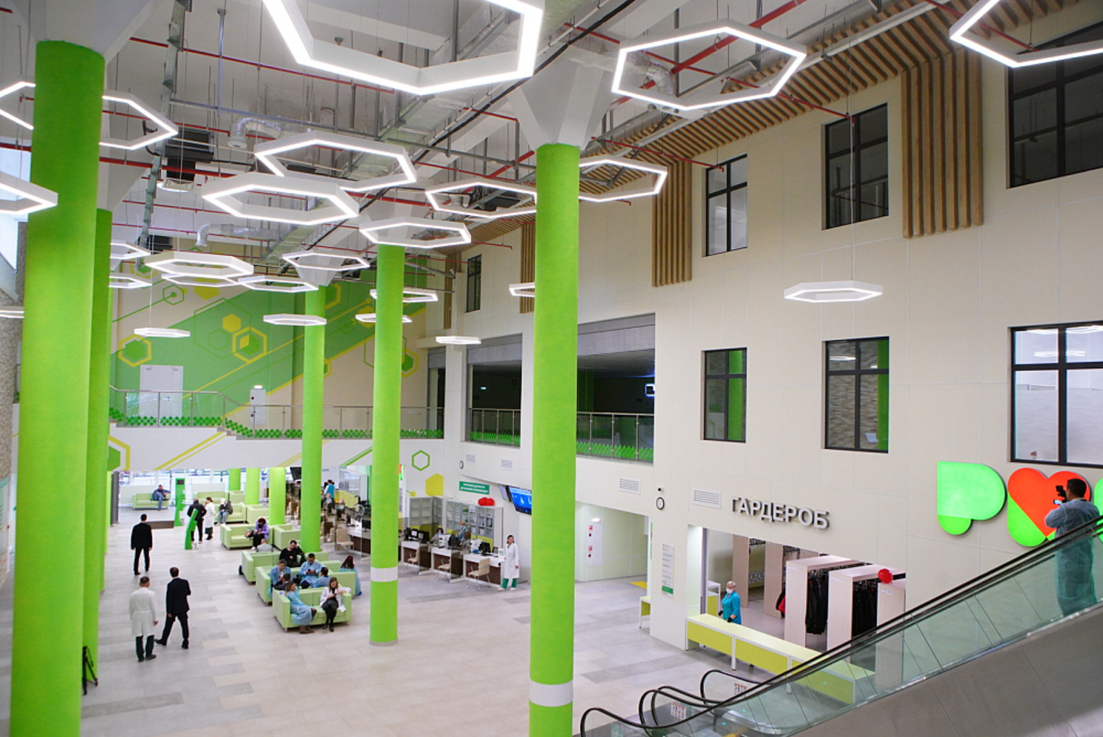 Игорь Комаров и Радий Хабиров осмотрели новый корпус кардиоцентра в Уфе