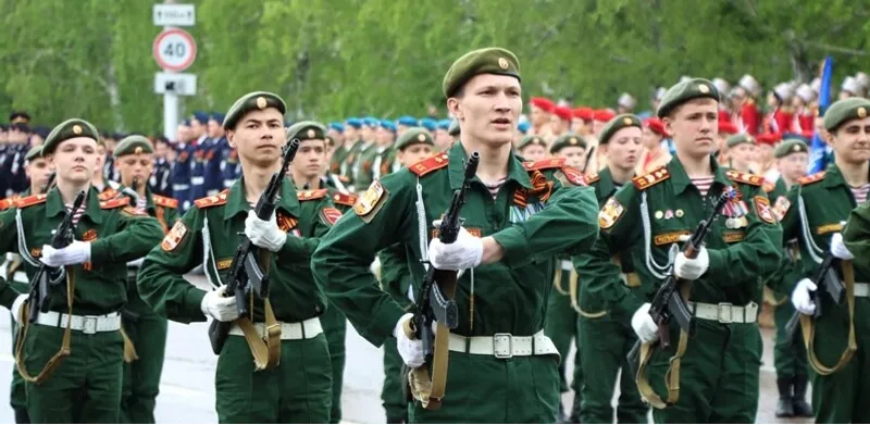 В День Победы в Уфе можно будет увидеть торжественное прохождение и авиапролет