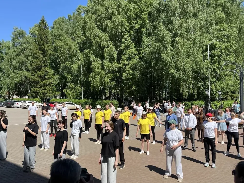 Кардиодесант в Бирске: как жителям проверили сердце и научили реанимации