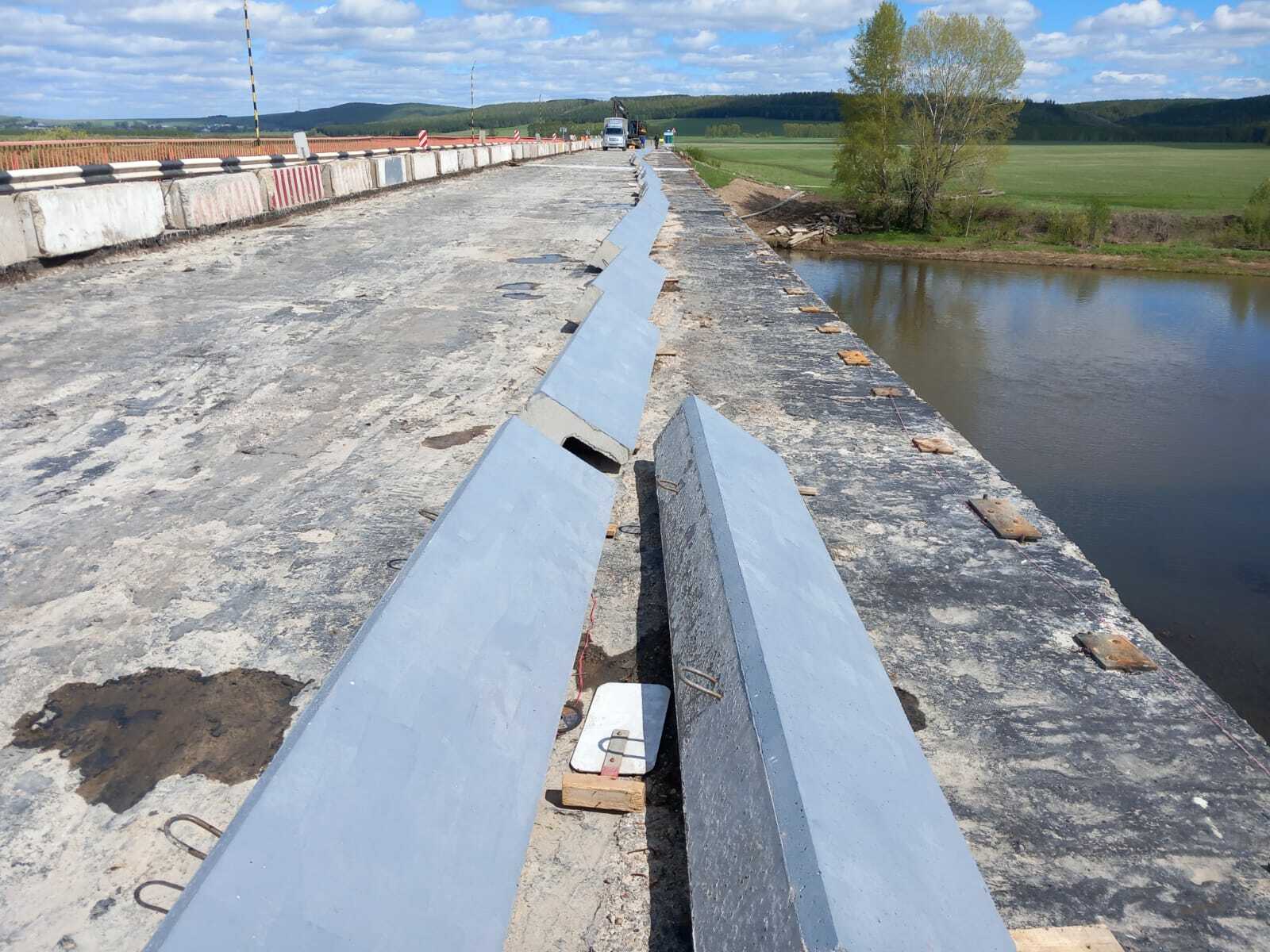В Салаватском районе Башкирии начали ремонт моста через реку Ай