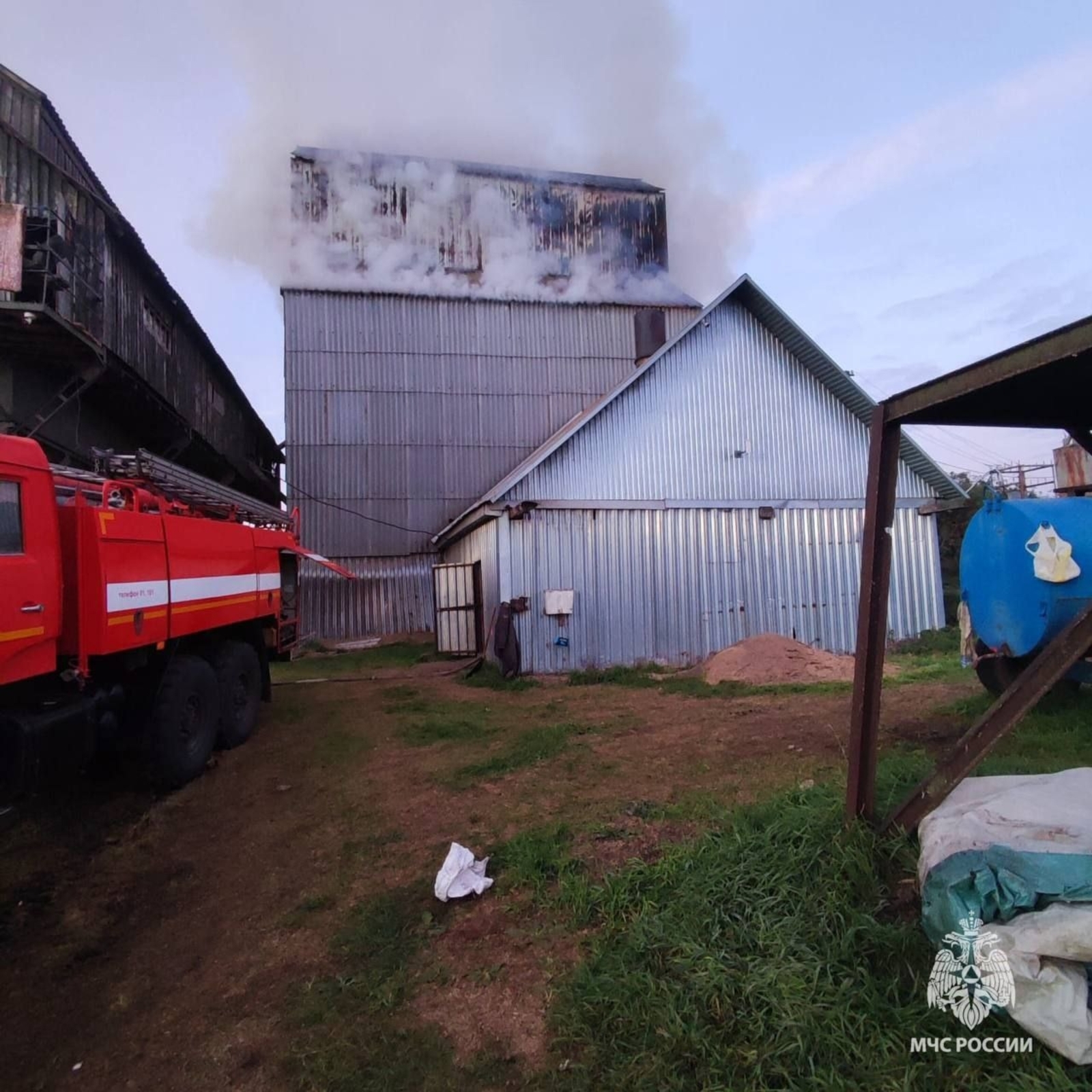 В Башкирии произошёл пожар в зерносушильном цехе