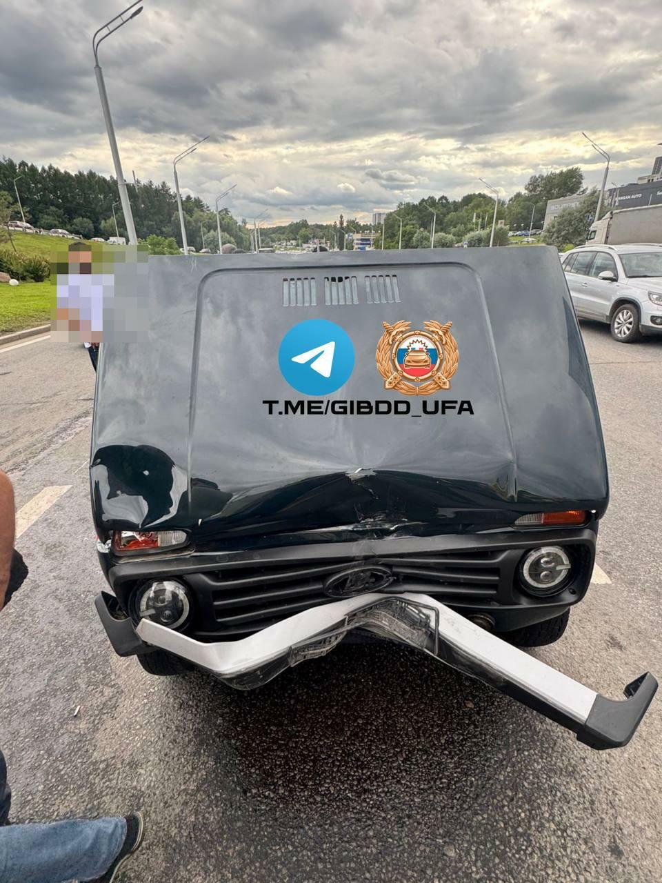 В ДТП на проспекте Салавата Юлаева в Уфе пострадали два человека