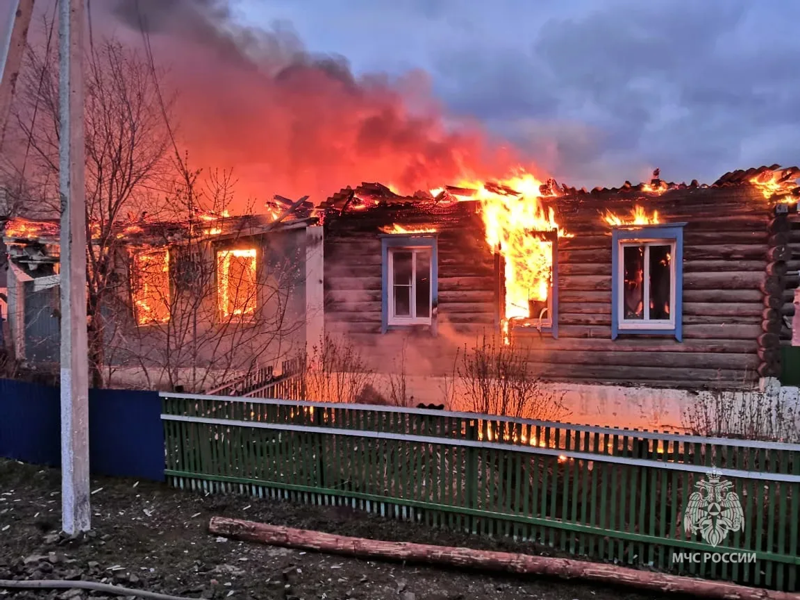 В Баймакском районе Башкирии произошел крупный пожар