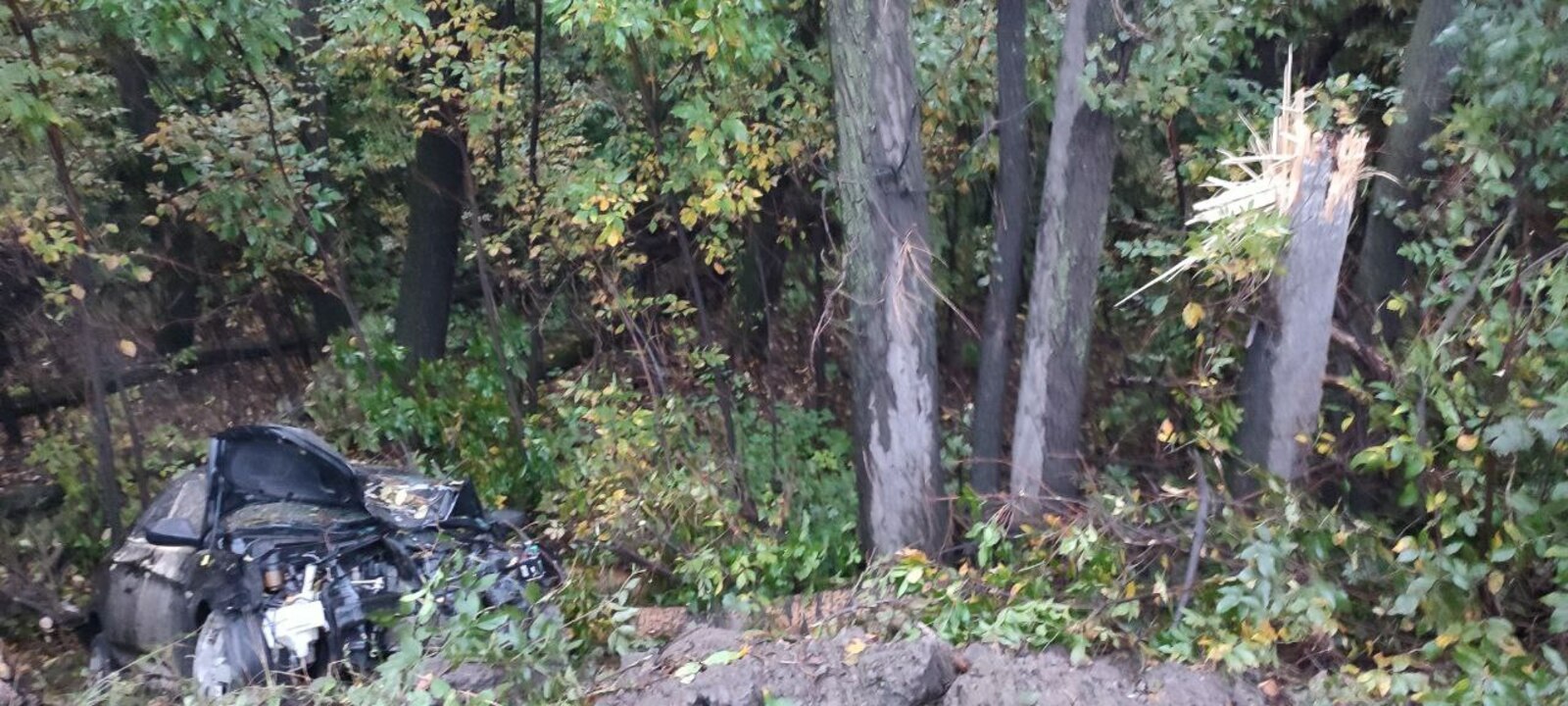 В Уфе легковушка улетела в кювет и перевернулась — пострадал водитель