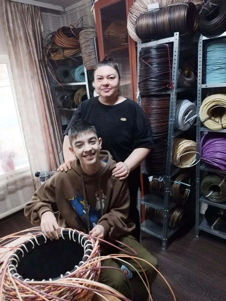 Жительница Башкирии открыла производство арт-мебели благодаря соцконтракту