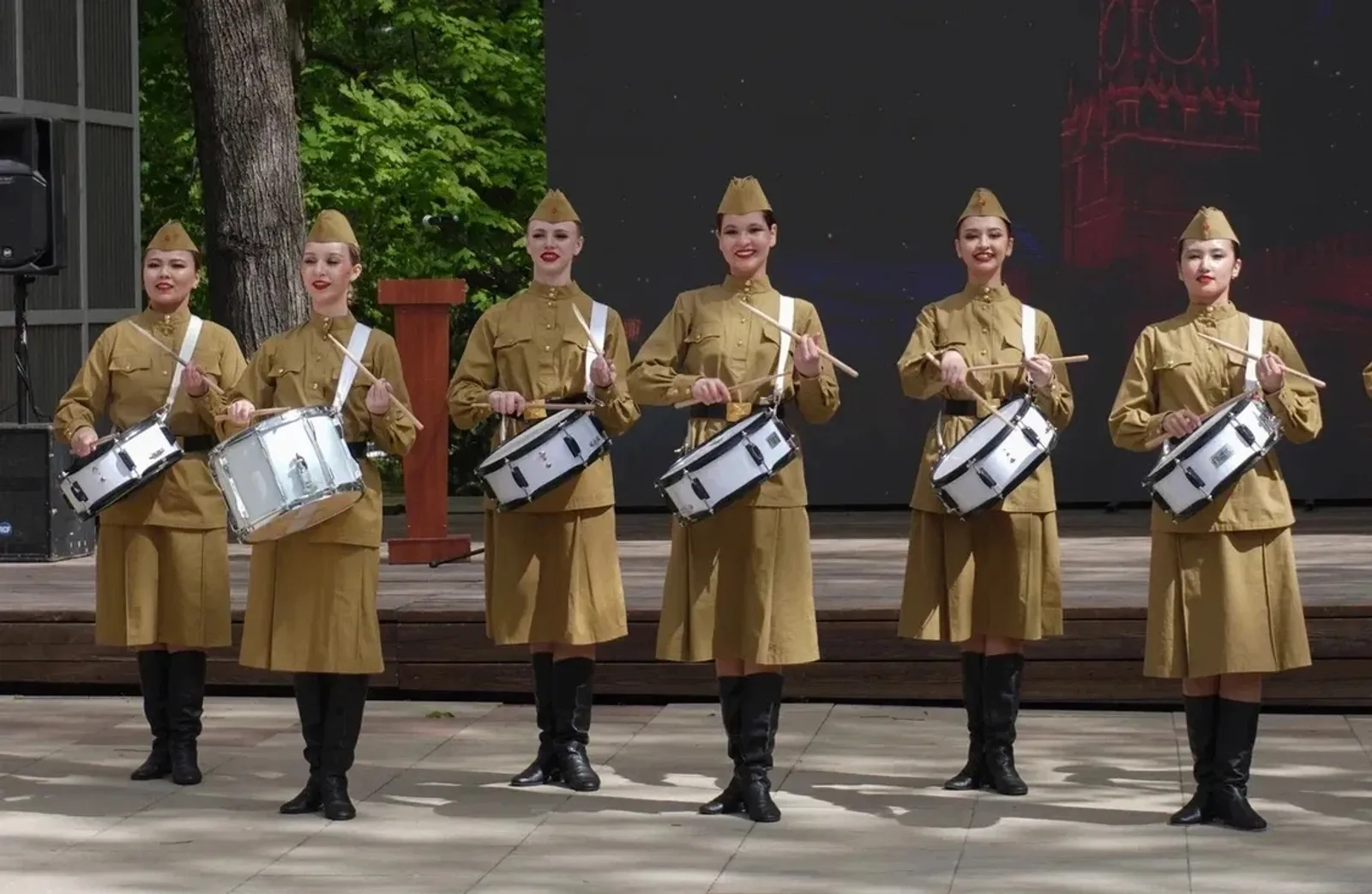 Акмуллинцы выступили на праздничном концерте «Во славу Великой Победы!»