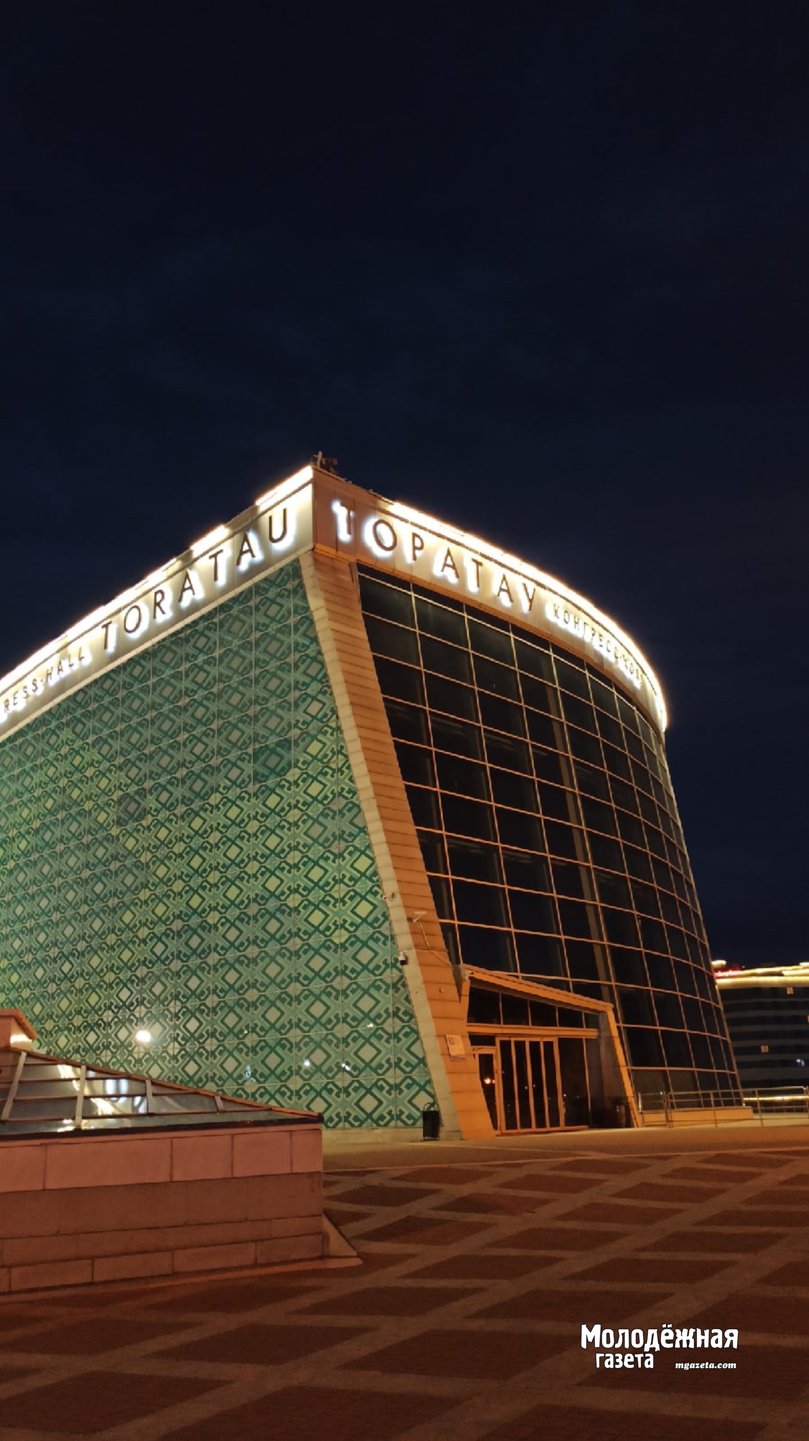 За пределами бренда:люди, истории и добро в новом спектакле