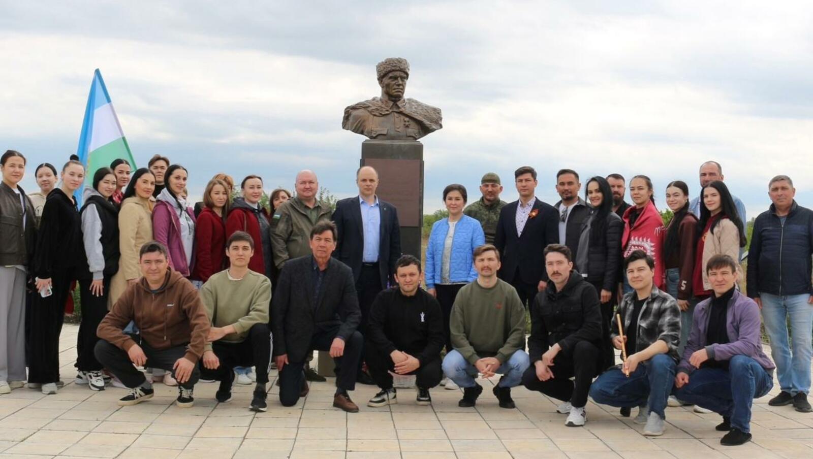 Гастроли «за ленточкой»: Айсылу Гайнетдинова и Ильгам Идрисов