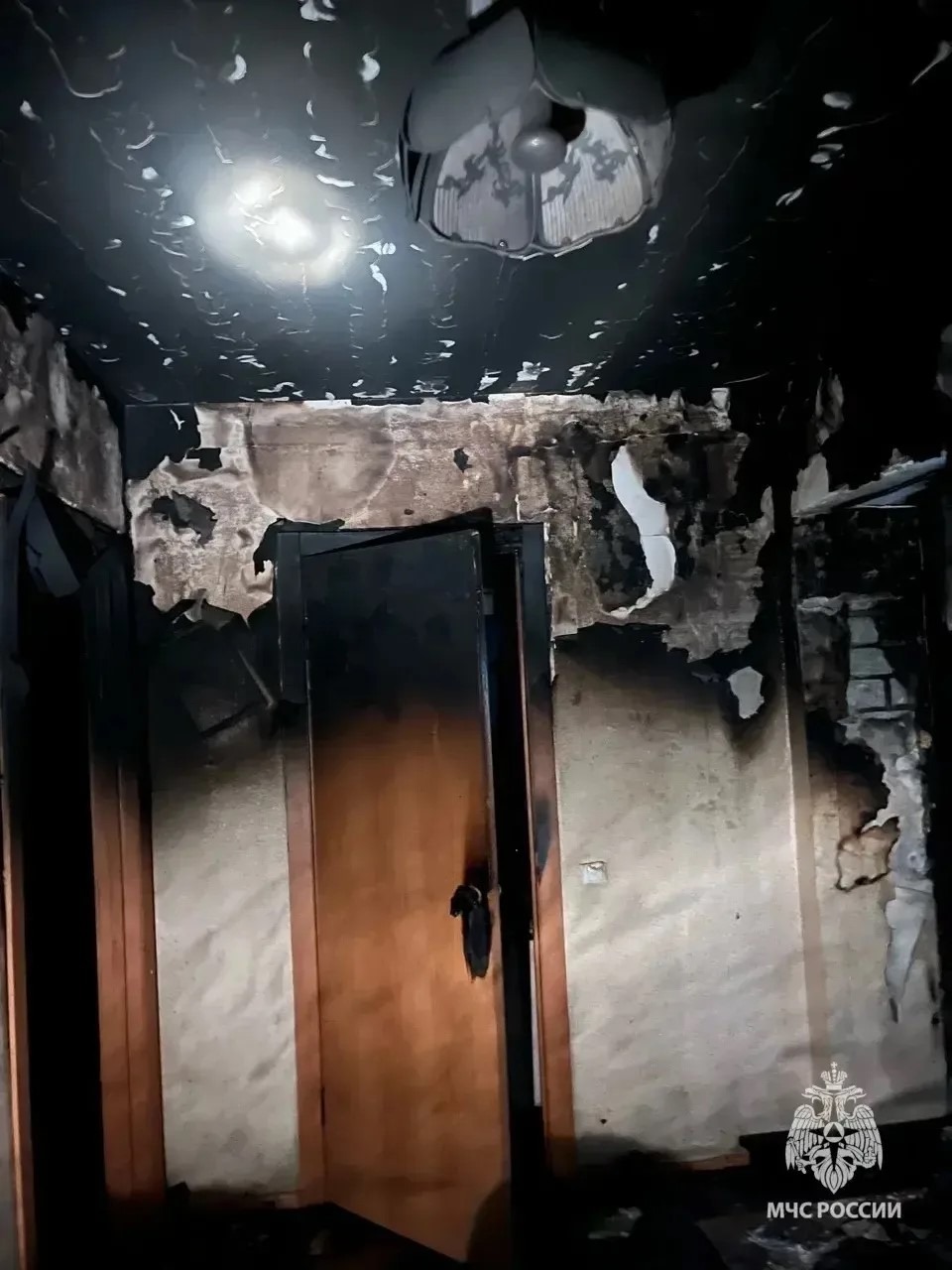 В Уфе при пожаре в многоквартирном доме пострадал мужчина