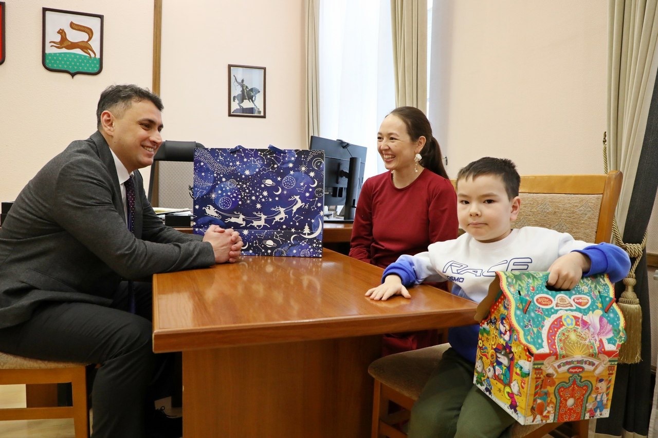 Юный уфимец, задавший вопрос главе Башкирии, посетил мэрию