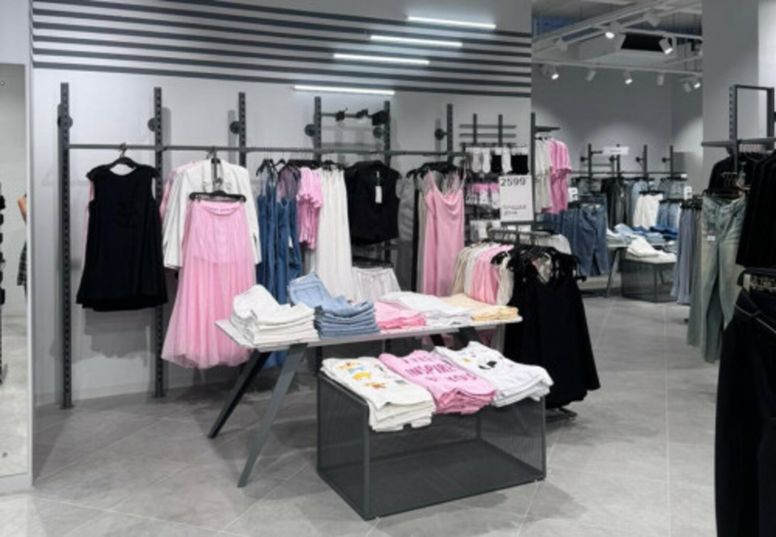 В Белорецке открылся новый магазин молодежной одежды благодаря господдержке