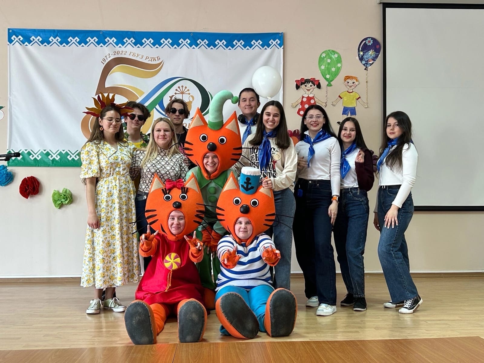 Студенты Башгоспедуниверситета устроили праздник детям в РДКБ