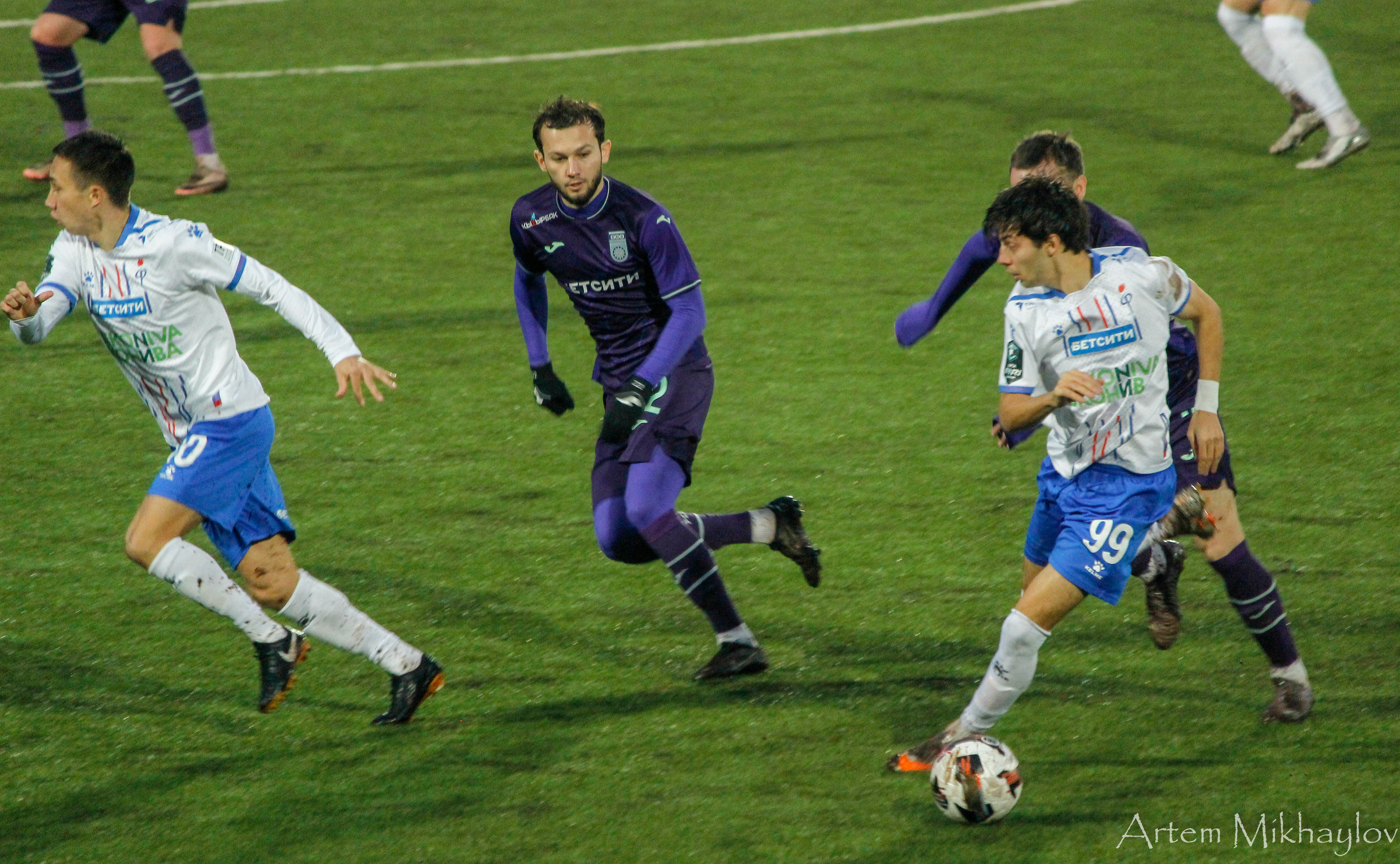 ФК Уфа дома уступил воронежскому Факелу