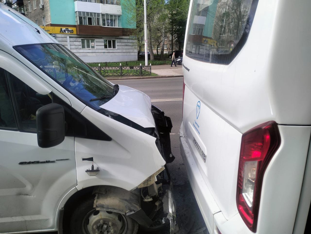 В Башкирии столкнулись два автобуса, есть пострадавшие