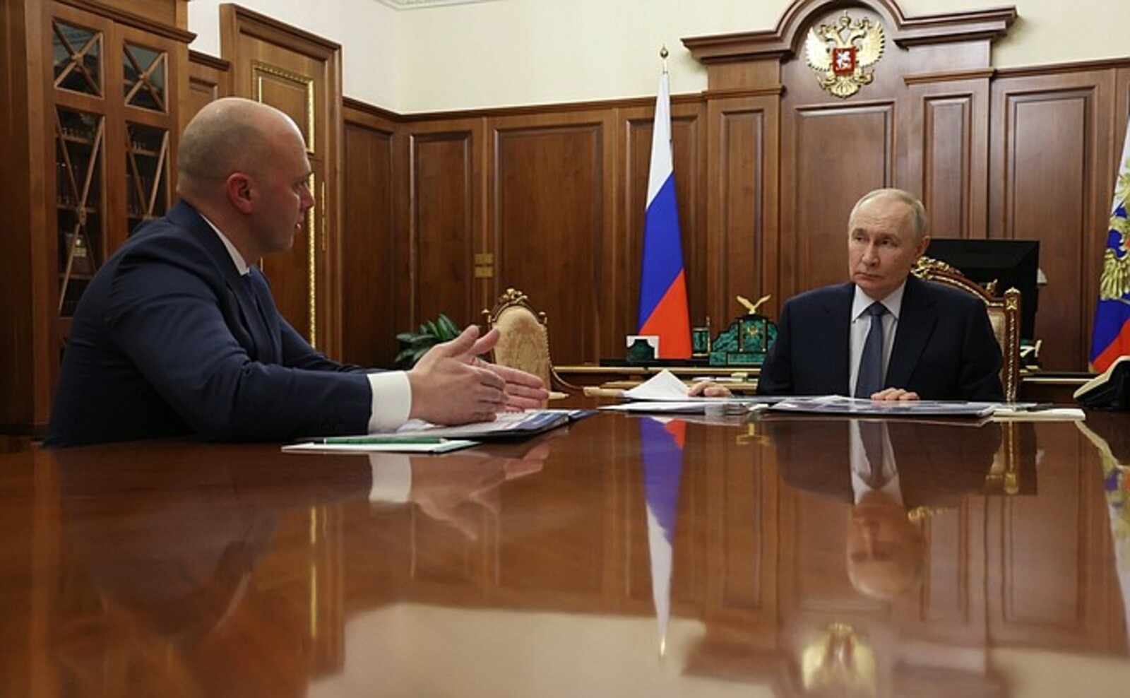 Путин и губернатор обсудили развитие Калининградской области и поддержку бойцов