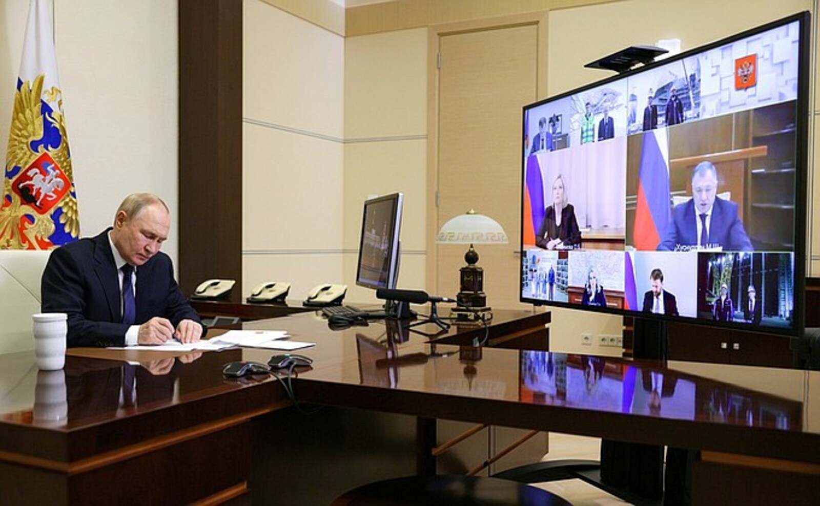 Президент обсудил ход создания культурно-образовательных и музейных комплексов