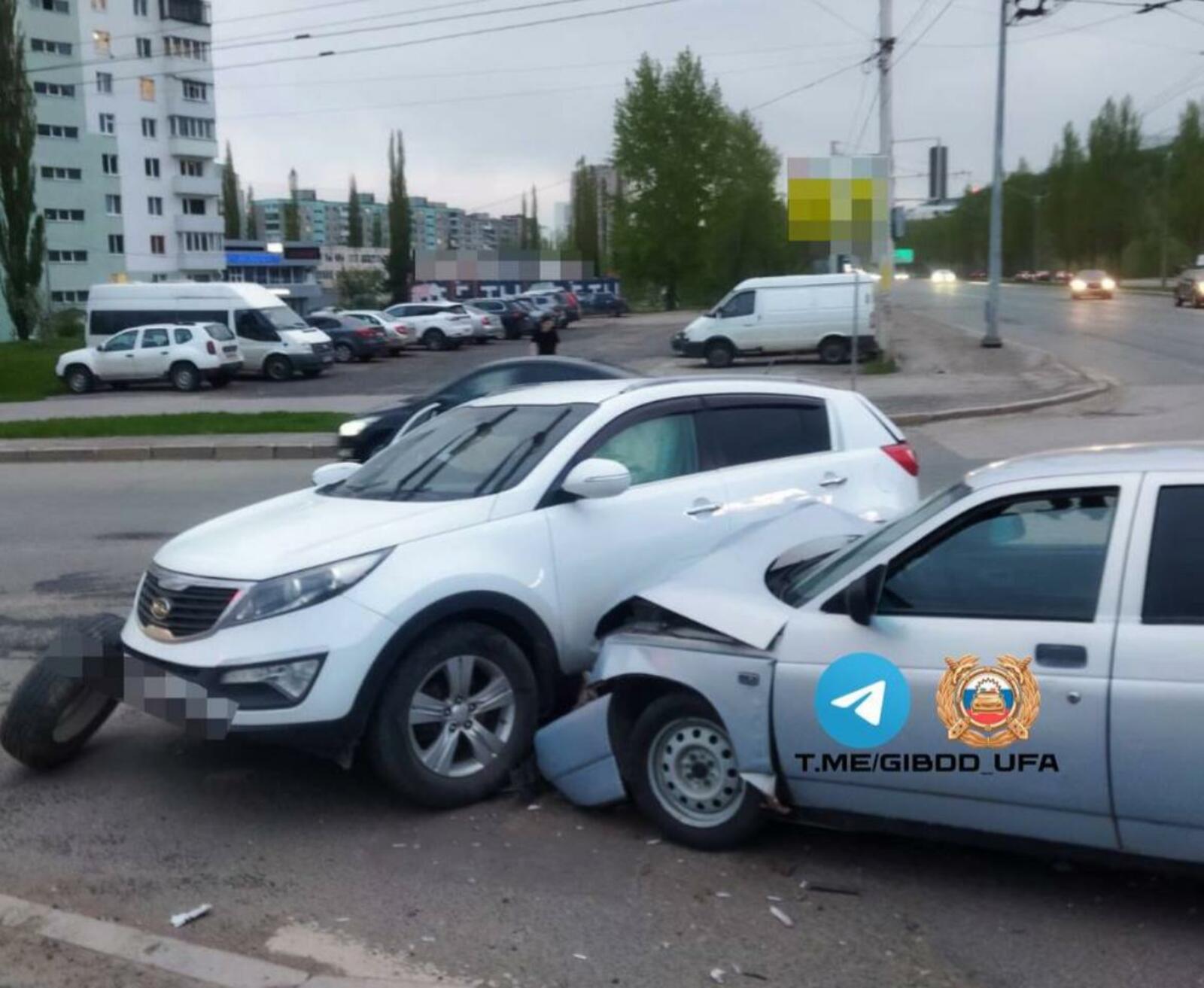 В ДТП в Уфе пострадала 12-летняя пассажирка иномарки