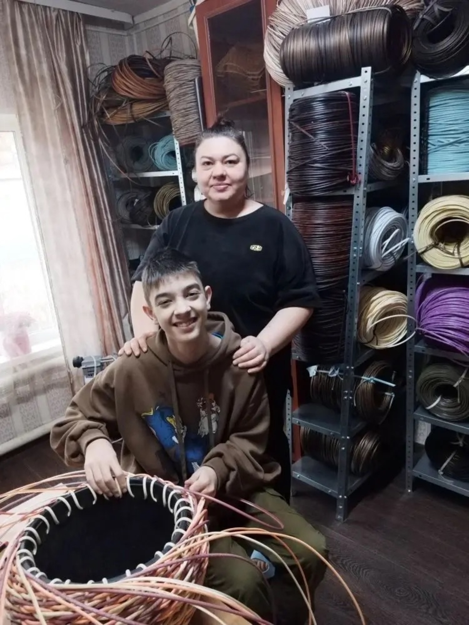 Жительница Башкирии открыла производство арт-мебели благодаря соцконтракту