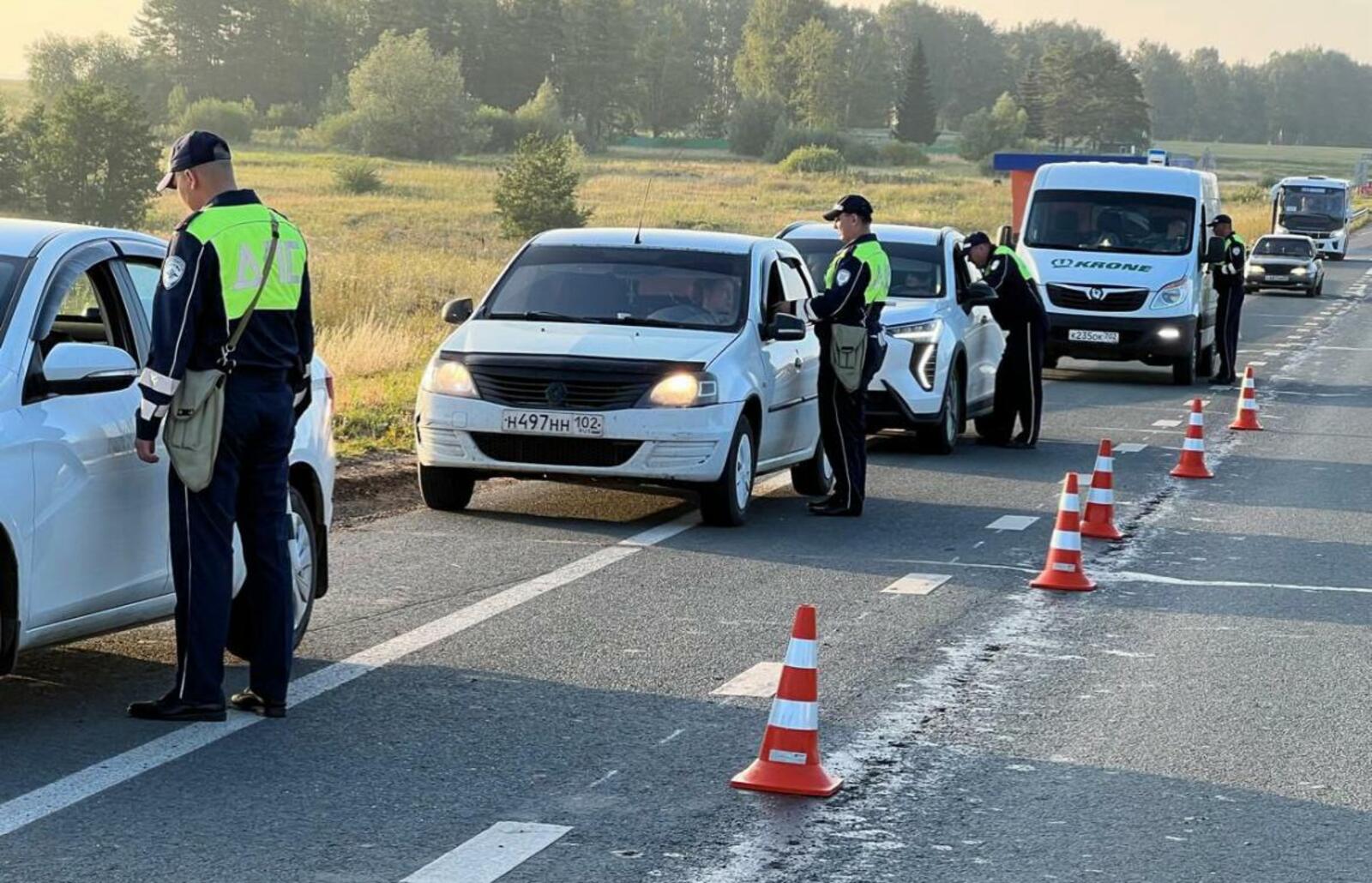 На трассе Уфа-Инзер-Белорецк проходят массовые проверки водителей