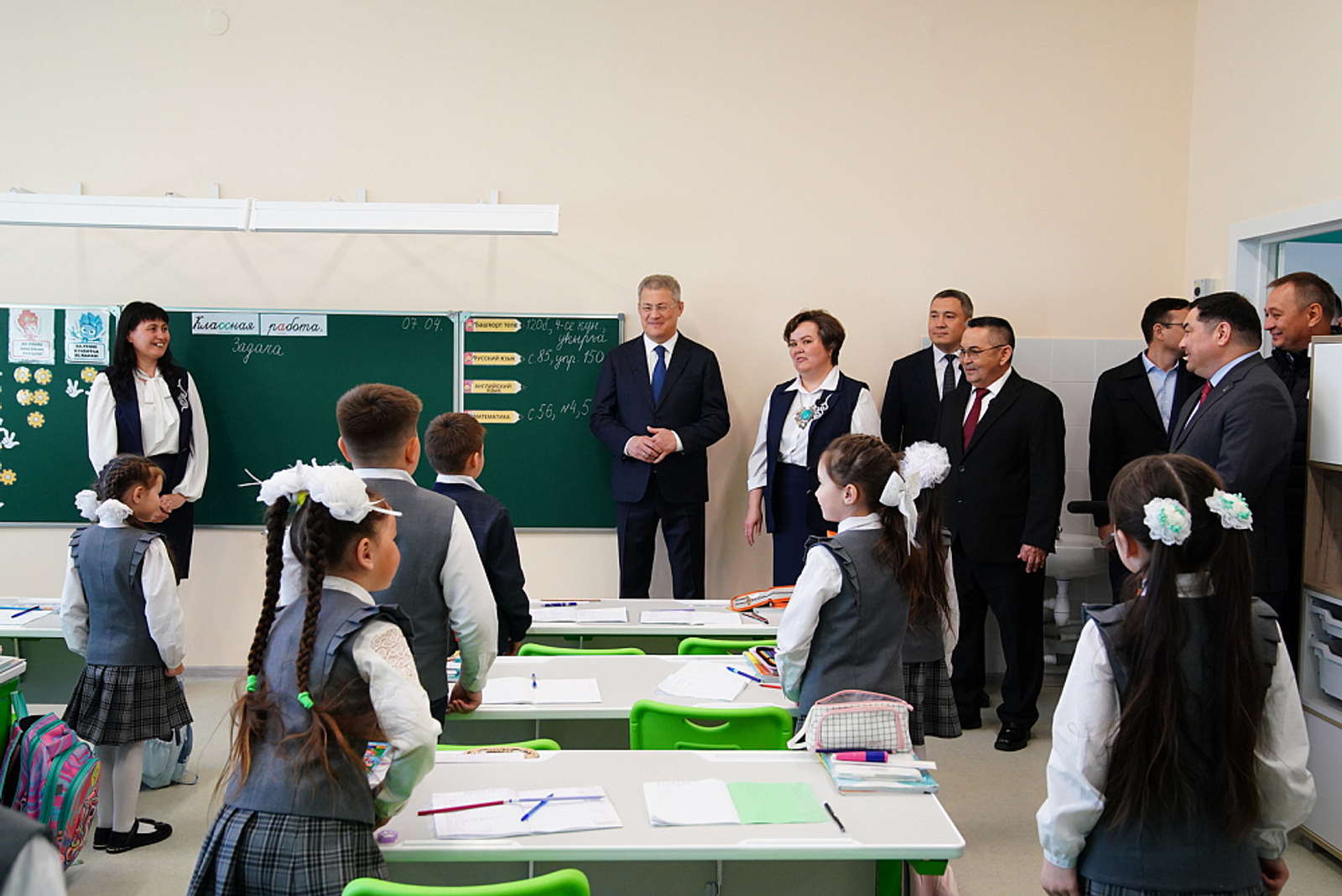 Радий Хабиров: новая школа «Хазина» в Аскарово — гордость республики