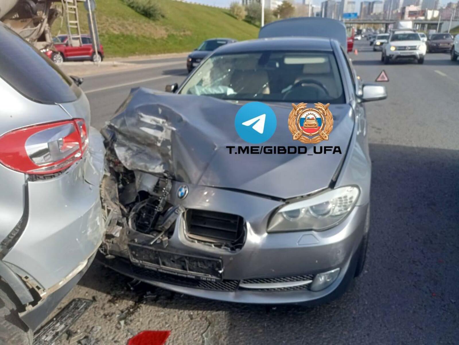 ДТП на проспекте Салавата Юлаева в Уфе: есть пострадавший