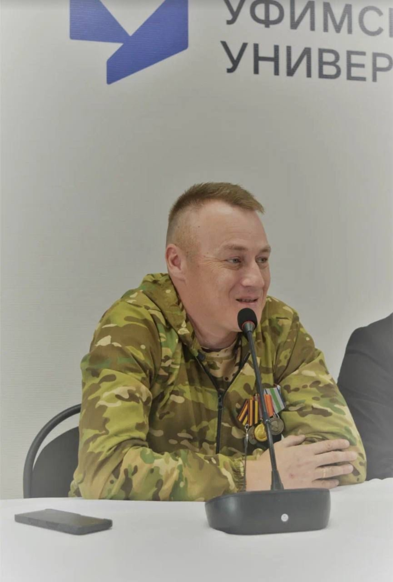 Боец с позывным «Асад» встретился со студентами УУНиТ