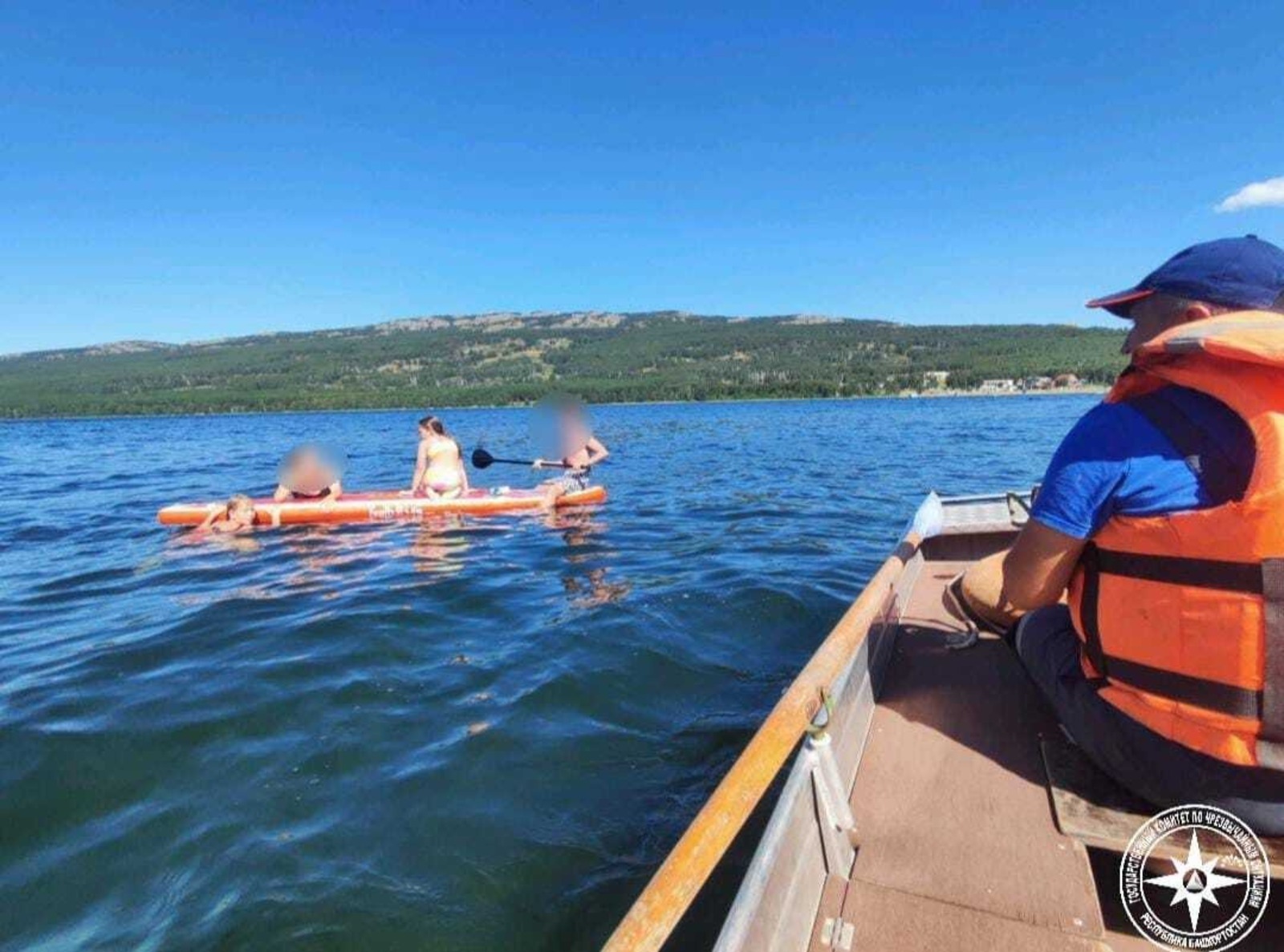 Женщину с детьми унесло на сапе в Башкирии