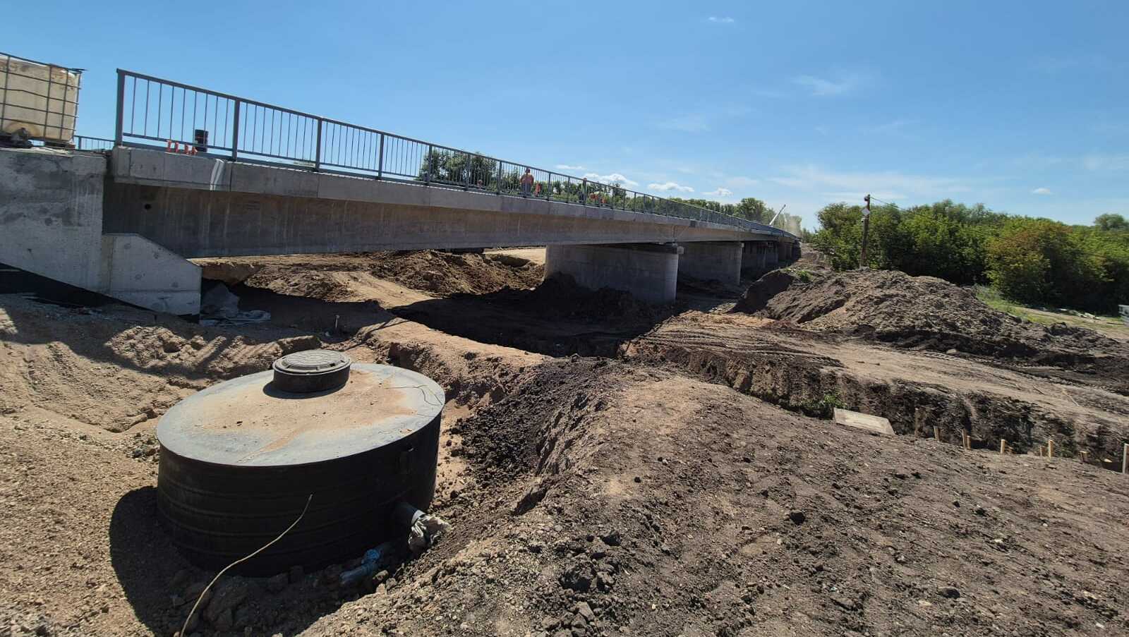 В Башкирии готовность моста через реку Ик на границе с Татарией составила 65%