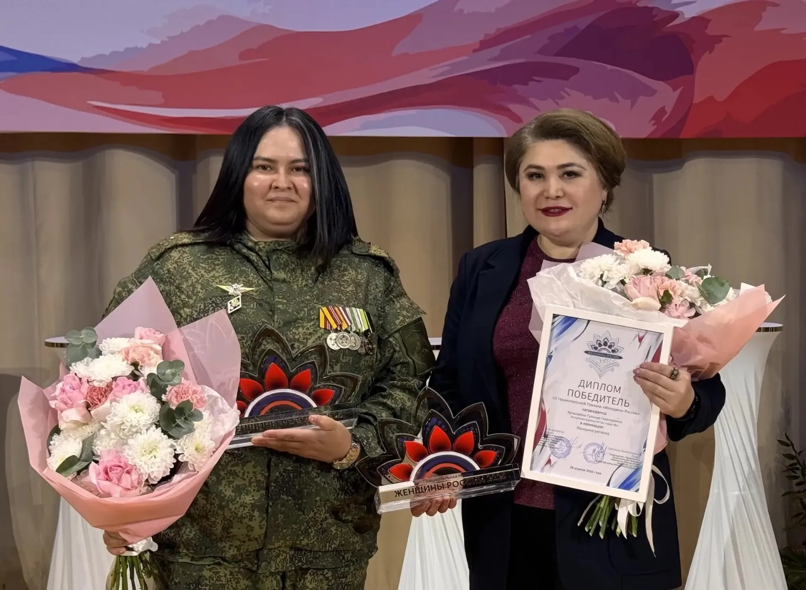 Боец СВО и общественница из Башкирии получили награды премии Женщины России