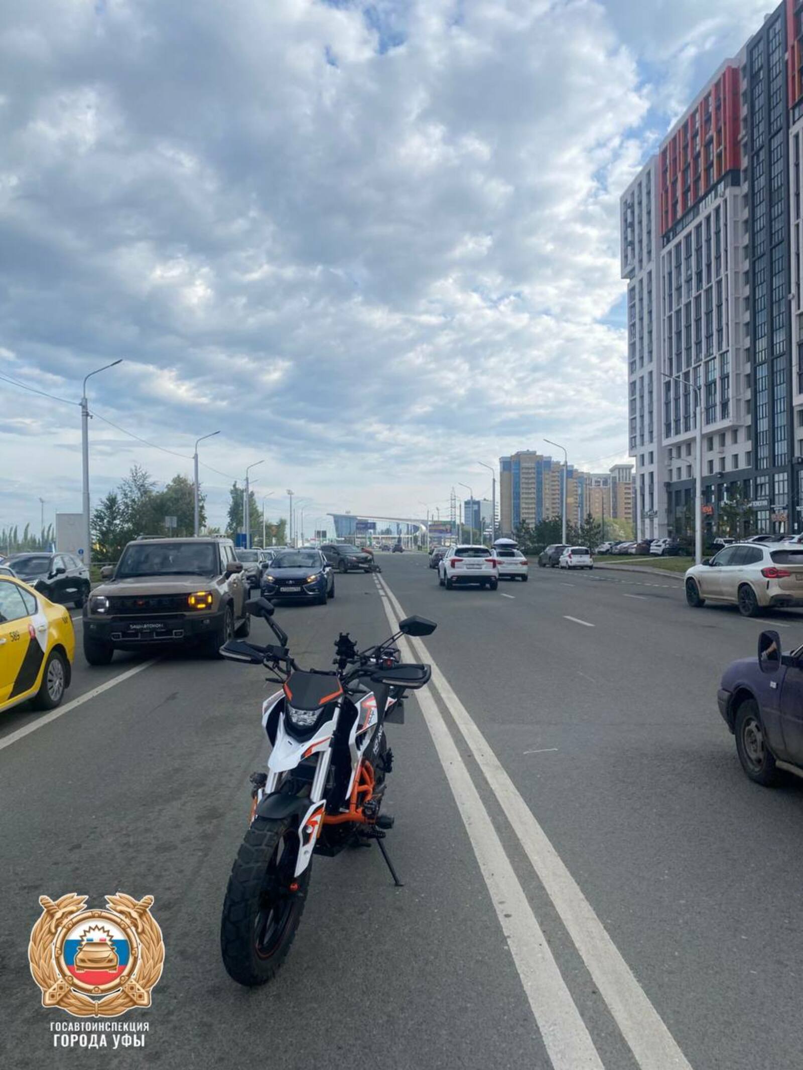 В Уфе мотоциклист пострадал в ДТП с внедорожником