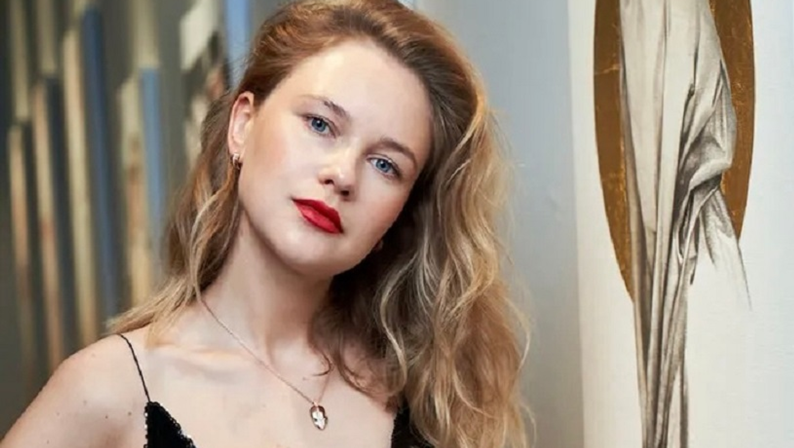 Лилит, странница и мать: три лица женщины на выставке Маши Янковской