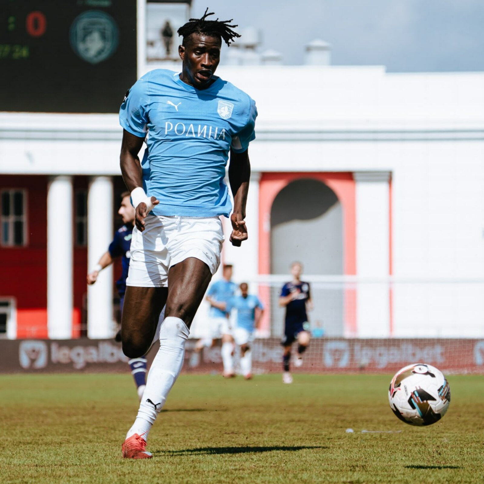 Нулевая ничья на «Нефтянике»