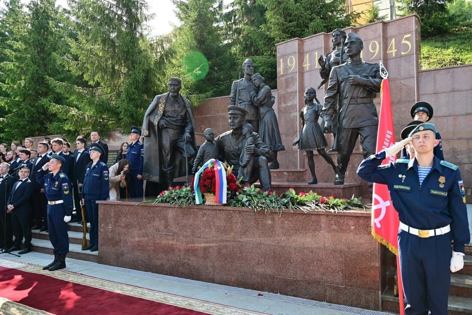 Лидеры в ПФО: Башкортостан получил высшую оценку за память о героях Отечества
