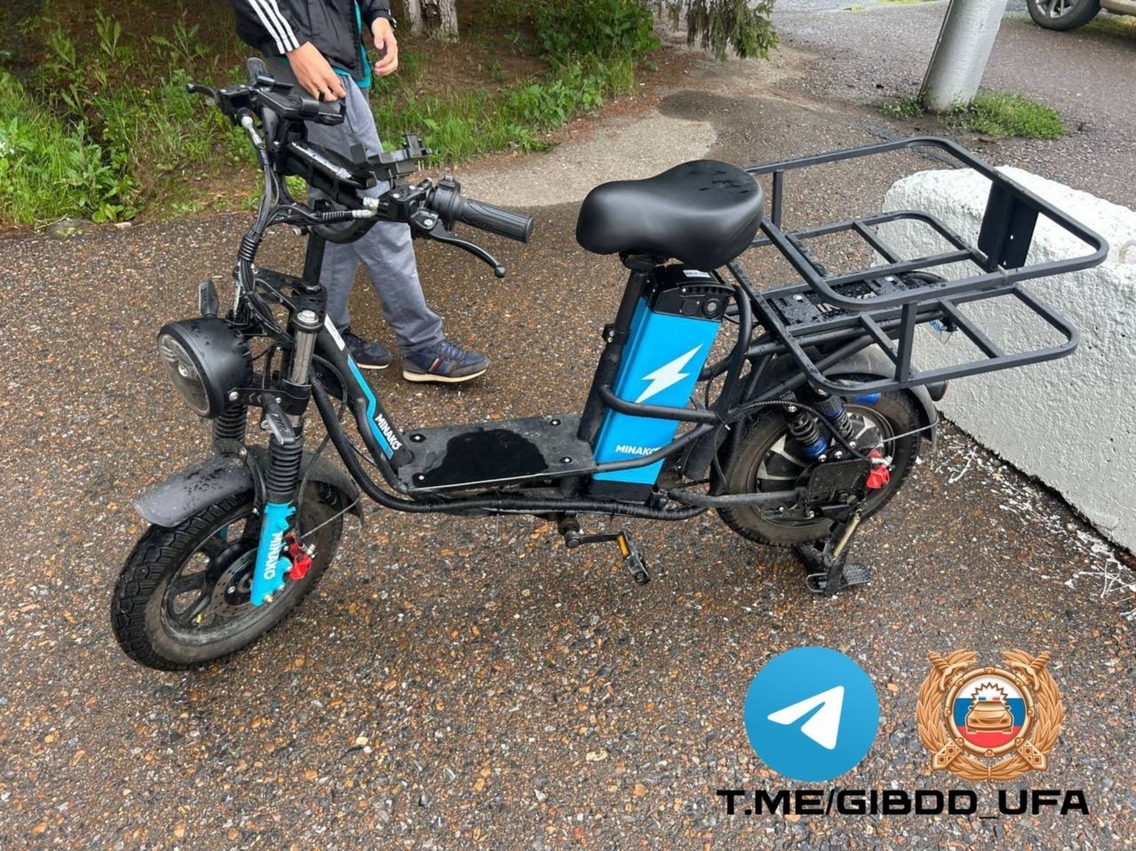 В Уфе электровелосипедист сбил трехлетнего мальчика на тротуаре