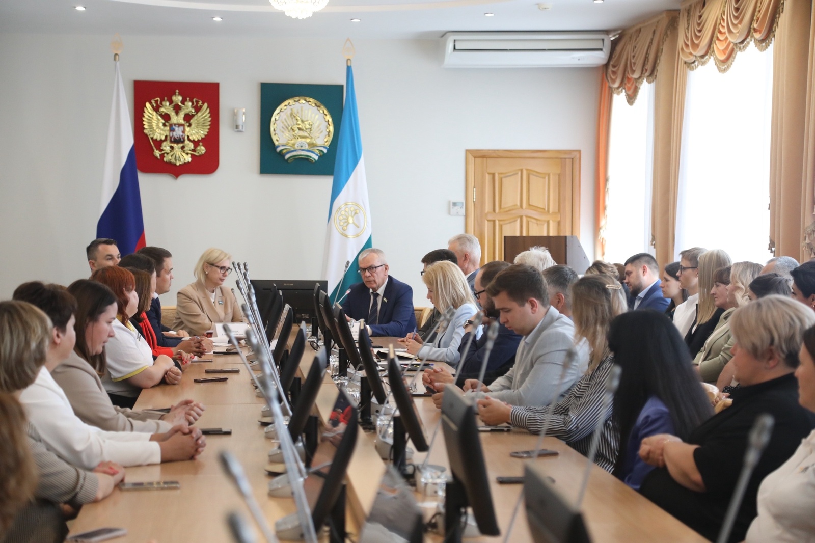 В Уфе наградили самых активных волонтёров