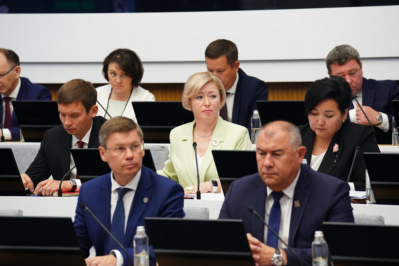 В Башкирии обновляют систему соцобслуживания: упор на семью и профилактику