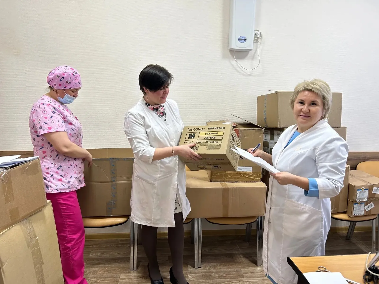 Медики из Уфы направили гумпомощь в зону СВО