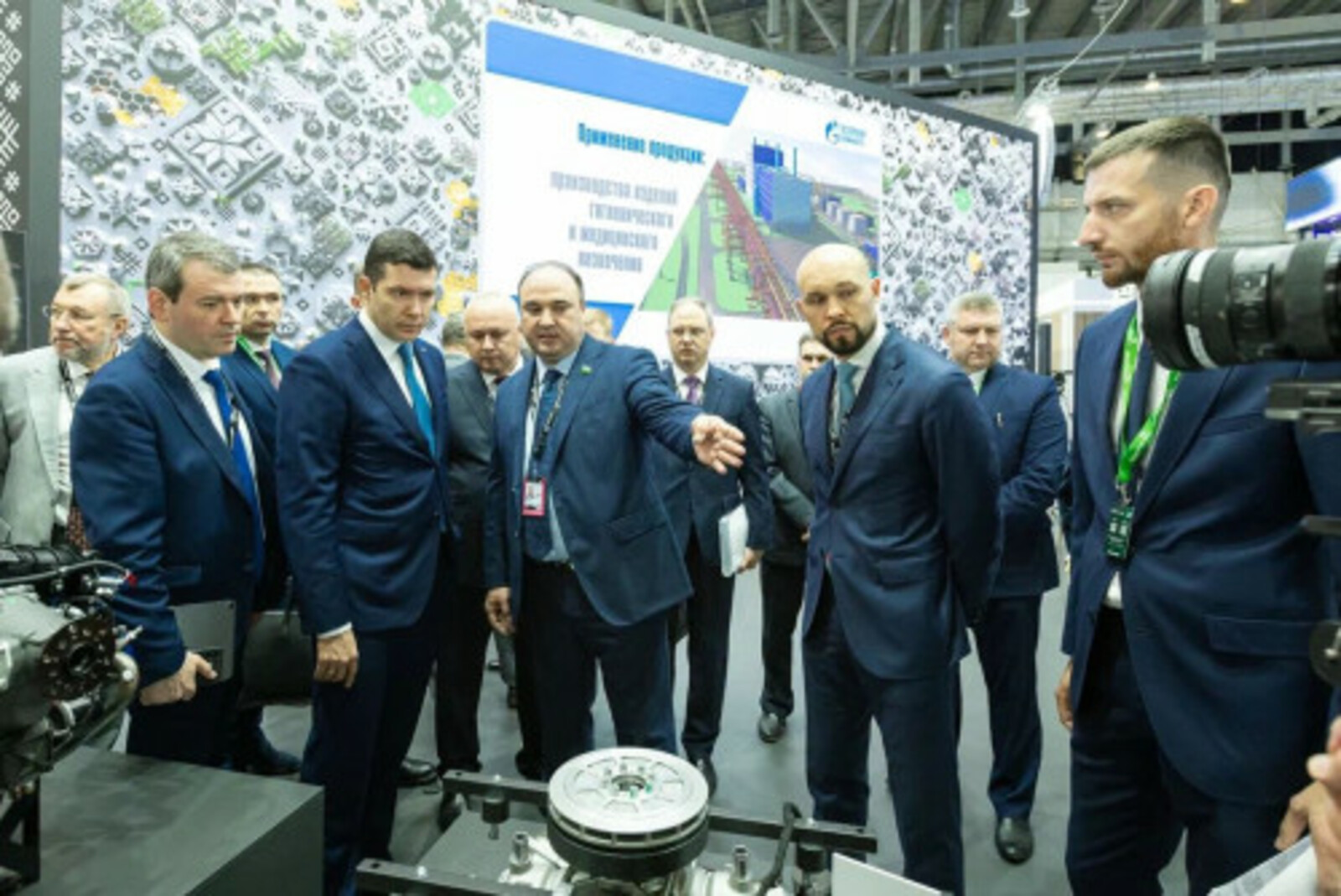 Делегация Башкирии начала работу на выставке «Иннопром»