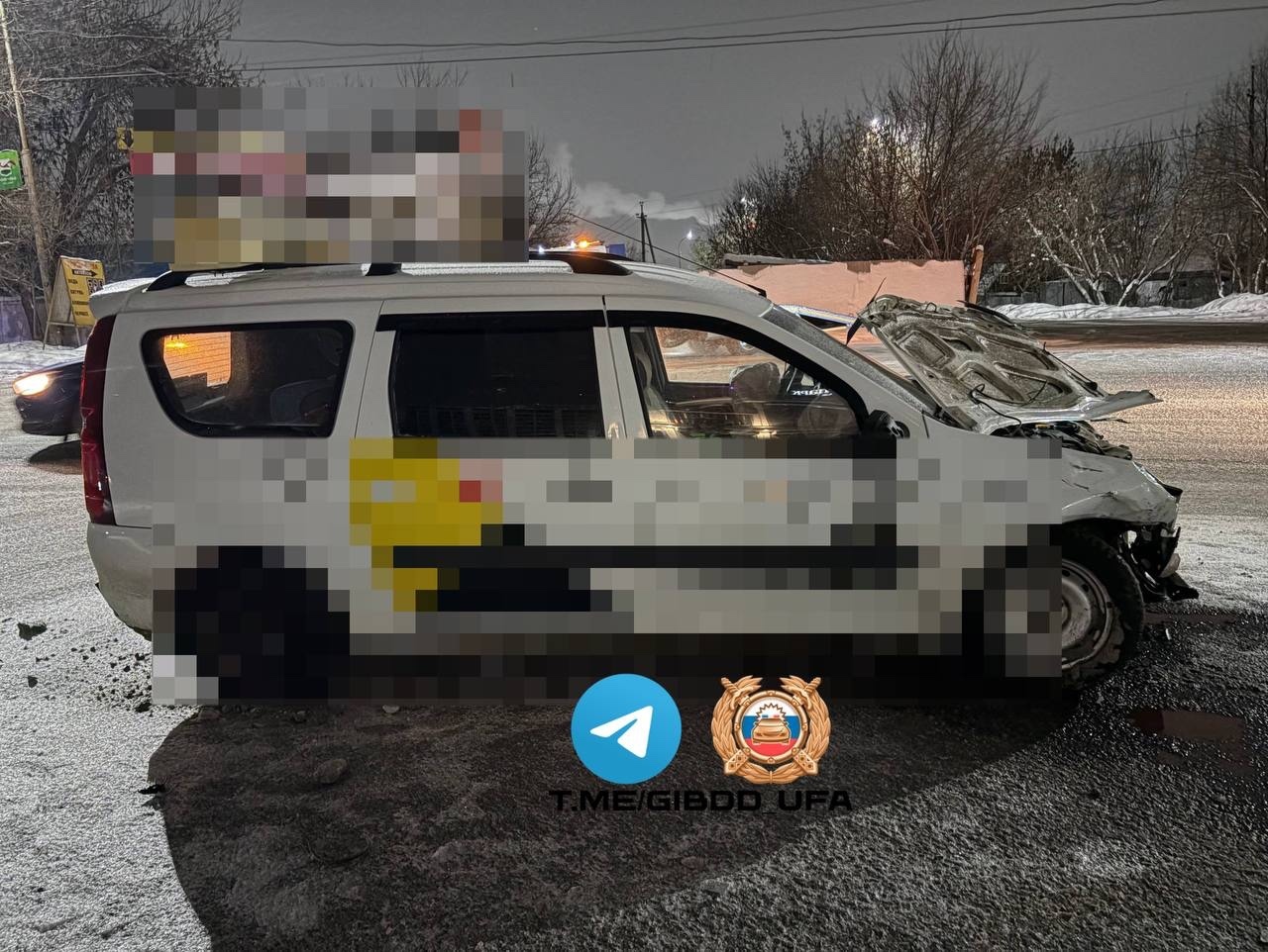 В Уфе произошло ночное столкновение: пострадал водитель Ларгуса