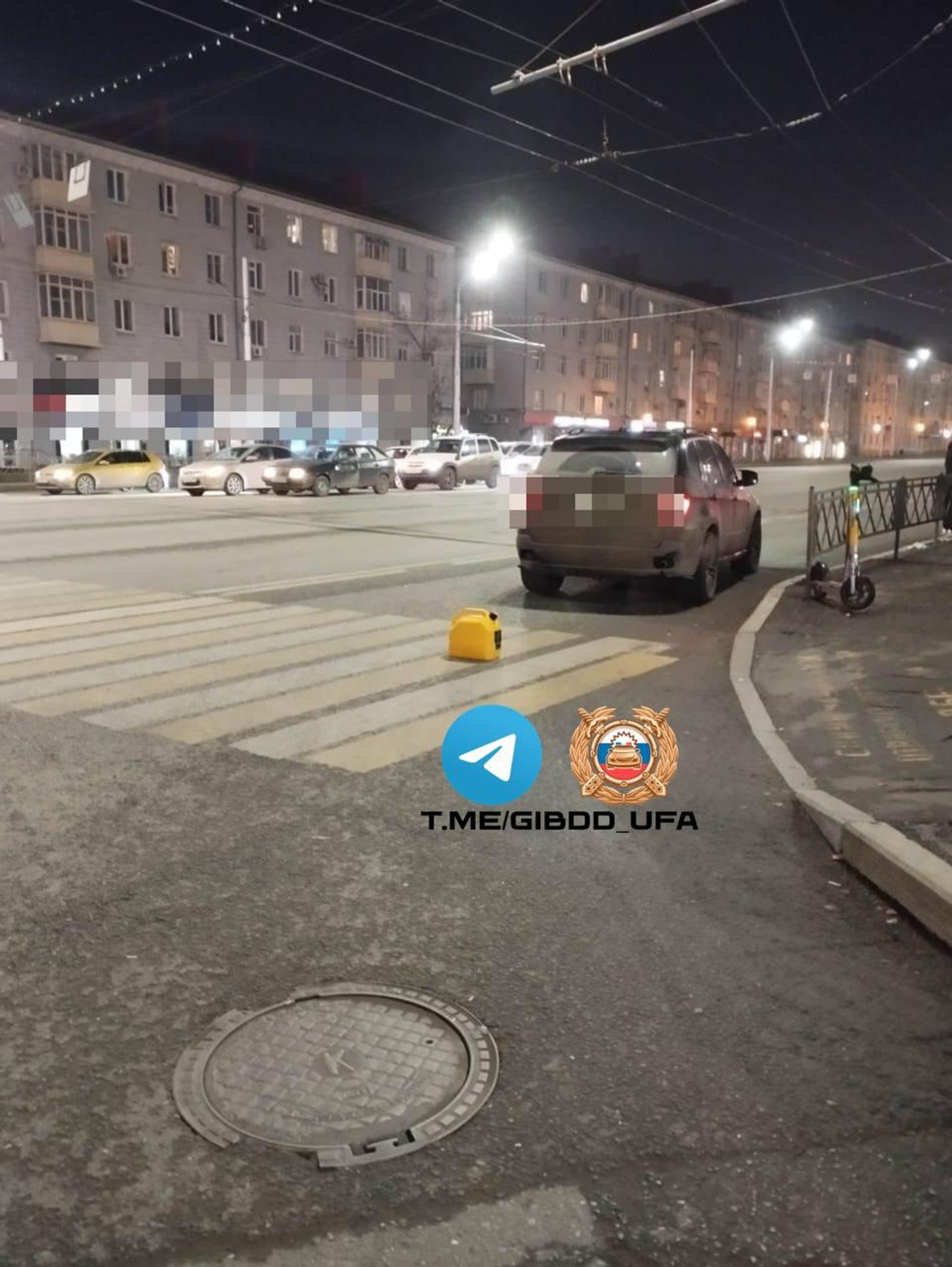 В Уфе водитель BMW сбил двух пешеходов на переходе