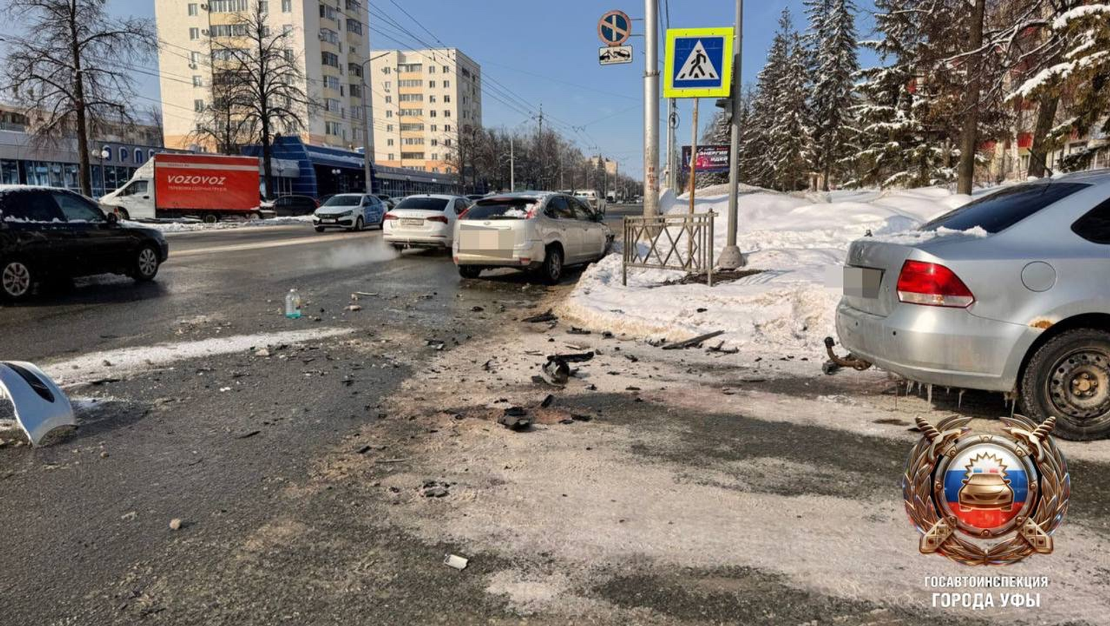 В Уфе при столкновении двух иномарок пострадали двое детей